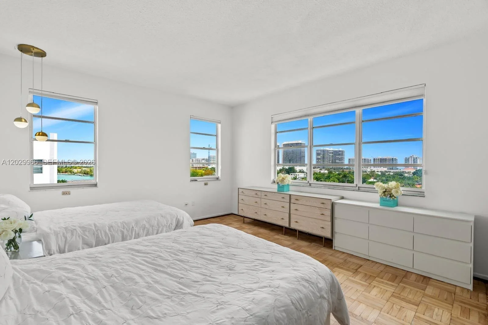 granada+condo+bedroom2.webp