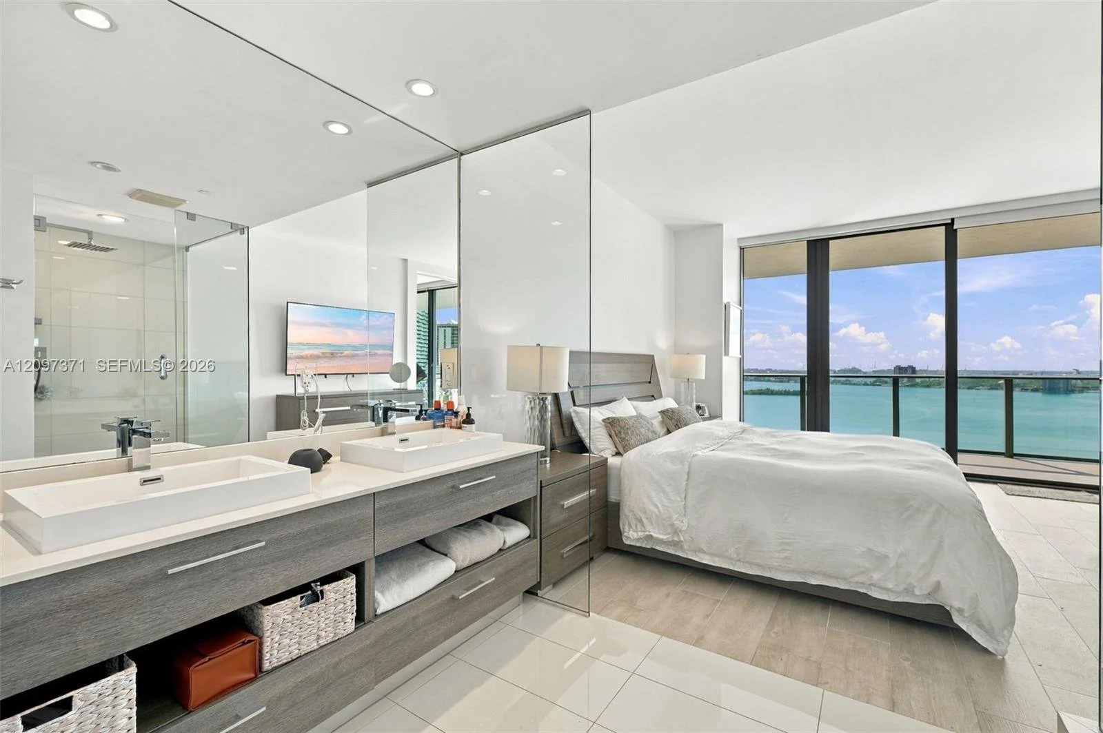 Paraiso-bay-condo-bedroom-1.jpeg