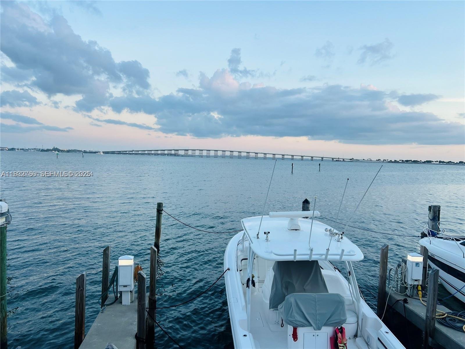 Brickell Harbour Condominium marina.jpeg