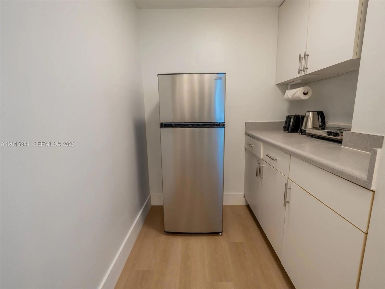 castle-beach-club-condo-miami-beach-fl-unit-1718-4.jpg