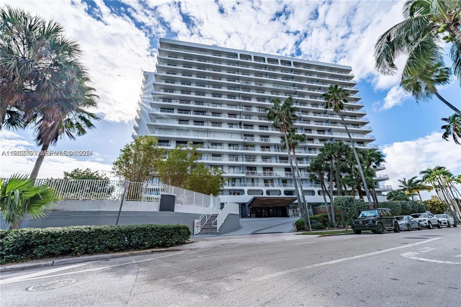 Brickell Harbour Condominium front building 2.jpeg
