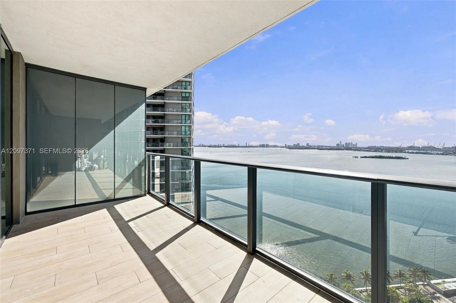 Paraiso-bay-condo-balcony-2.jpeg