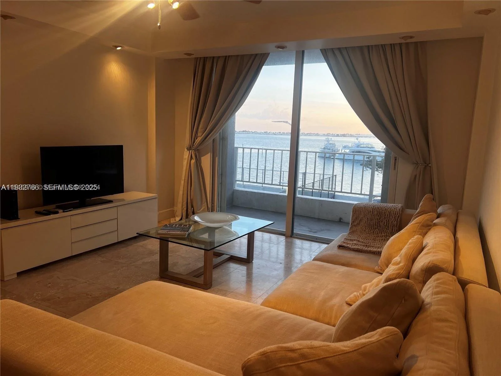 Brickell Harbour Condominium living 2.jpeg