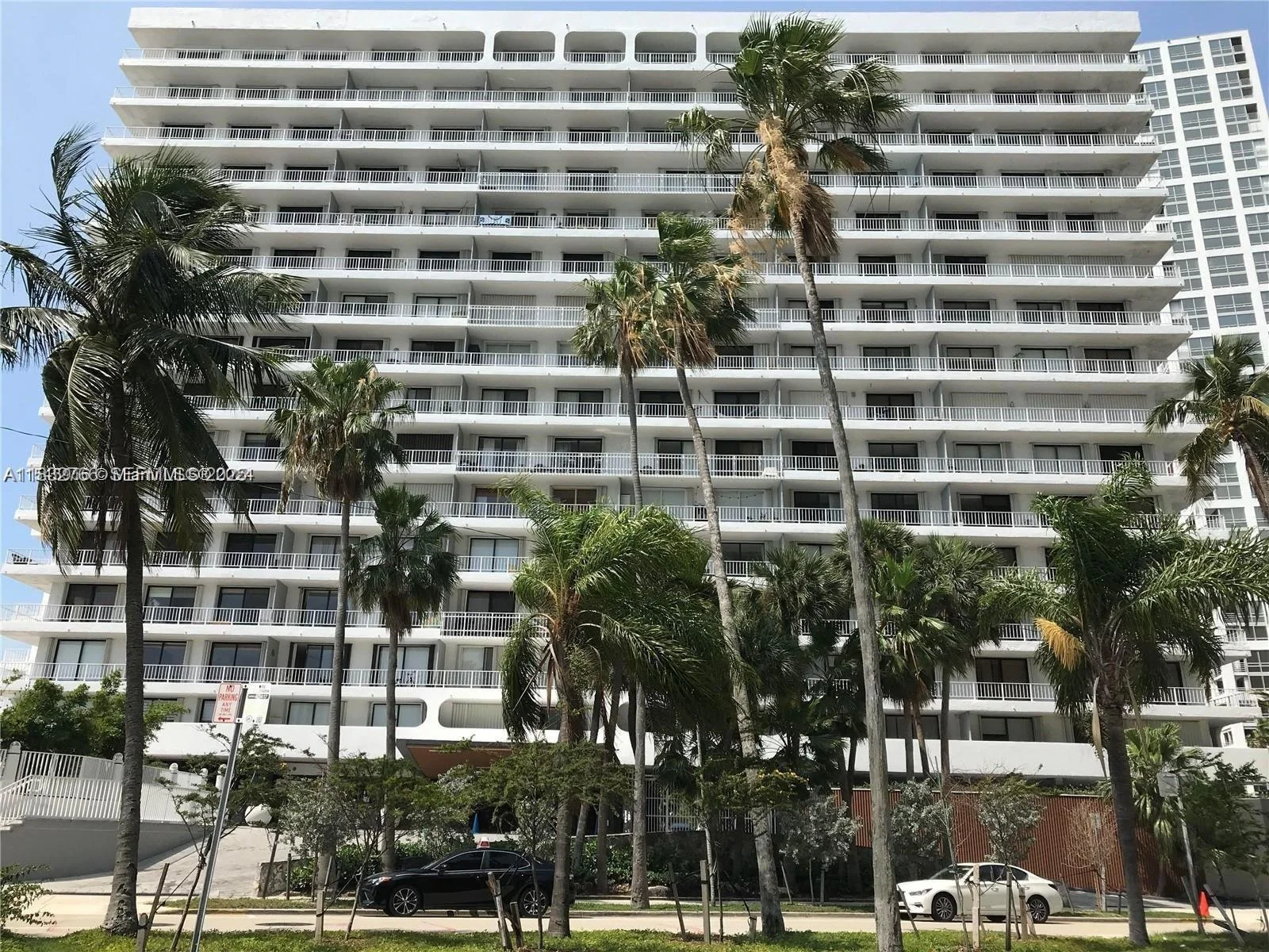 Brickell Harbour Condominium front building.jpeg