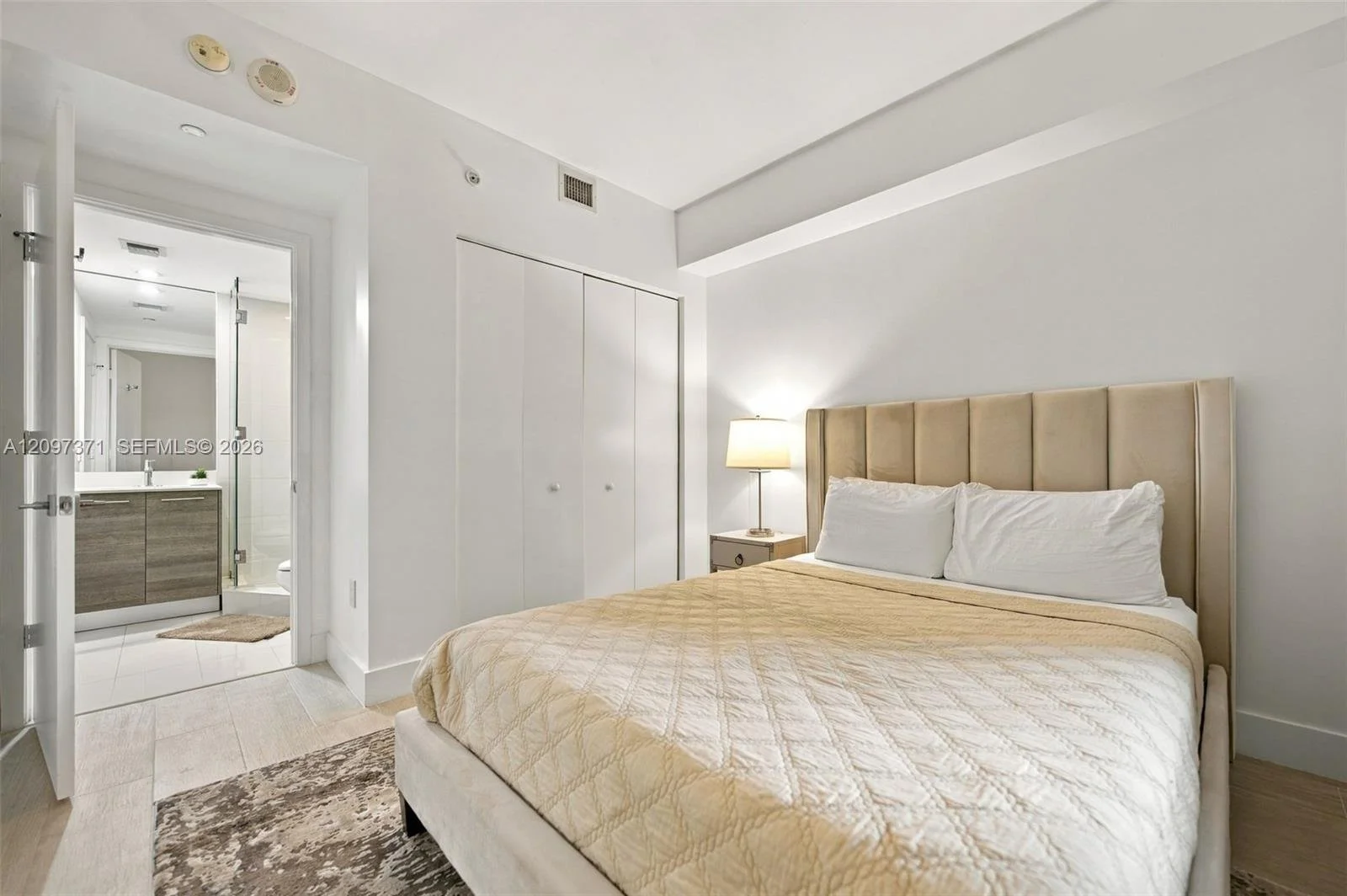 Paraiso-bay-condo-bedroom-4.jpeg