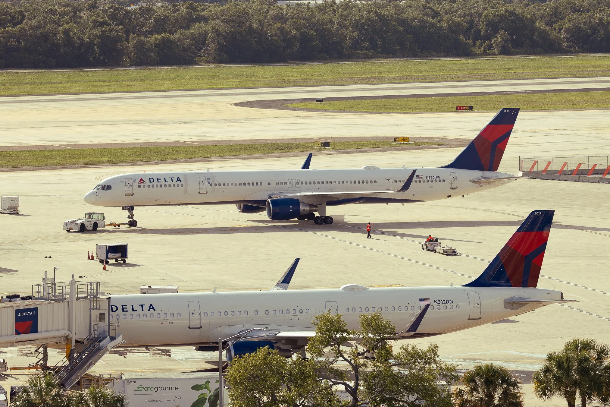 Delta Boeing 757-300 pushing back from Airside E at Tampa International Airport
