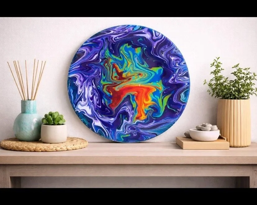 Burgeoning

This is an 16 inch round canvas with acrylic paint and resin. 