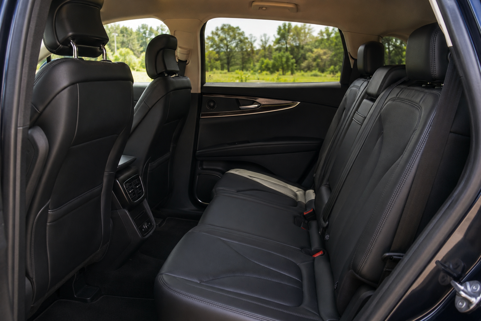 Nautilus_rear_interior.png