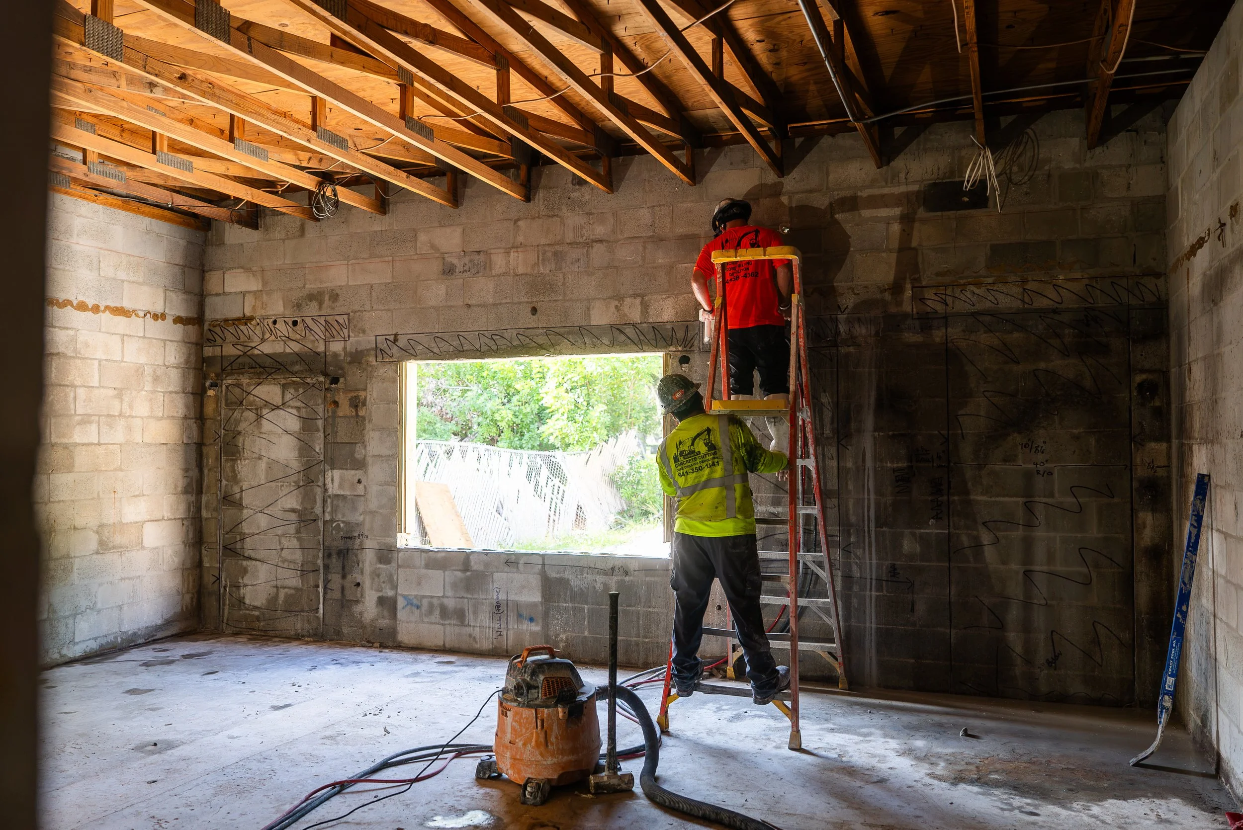 Strongholdconstitutionconcretecutting00076.jpg
