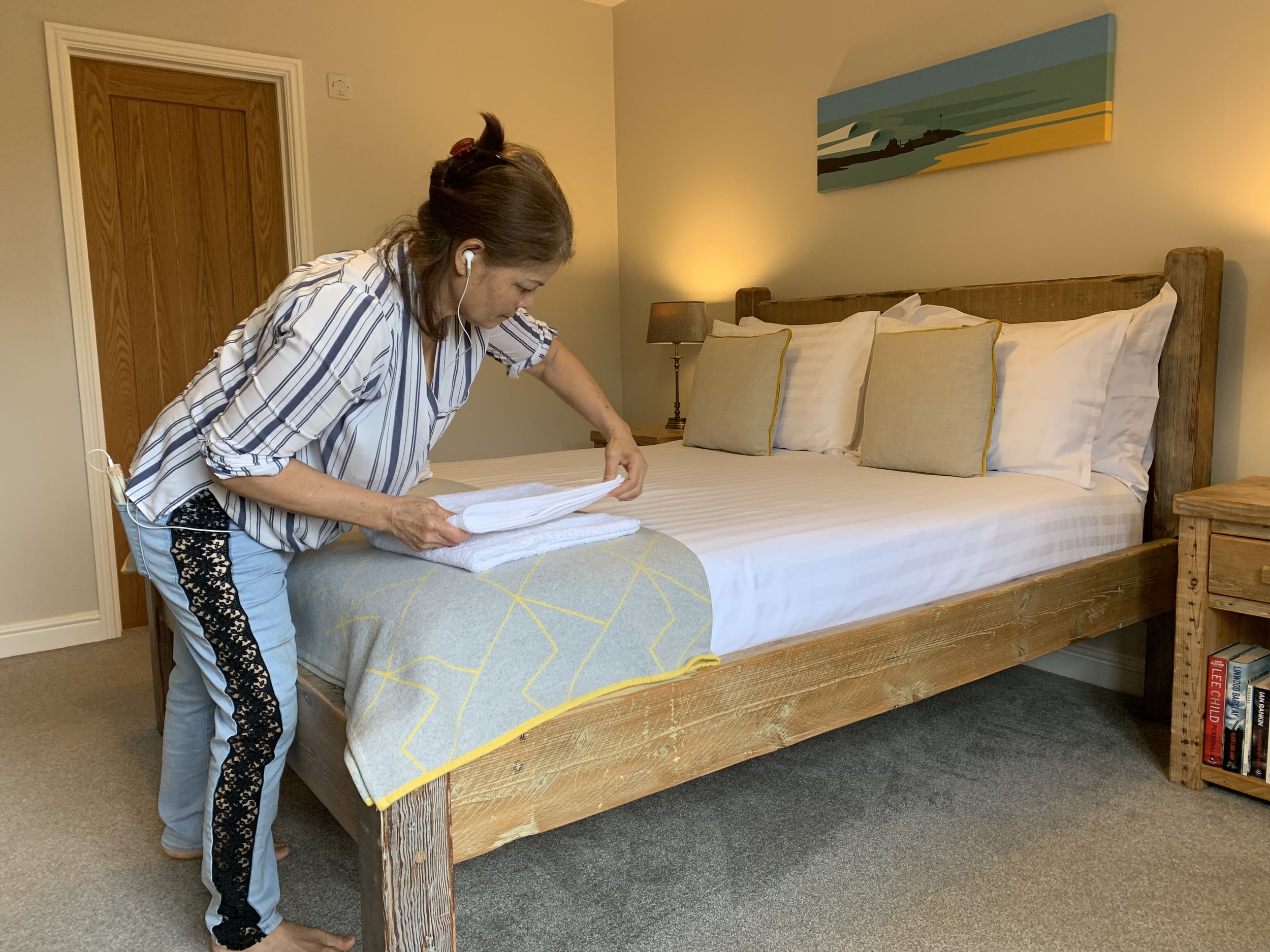 Behind the Scenes: A Typical Changeover Day at Gwelmor