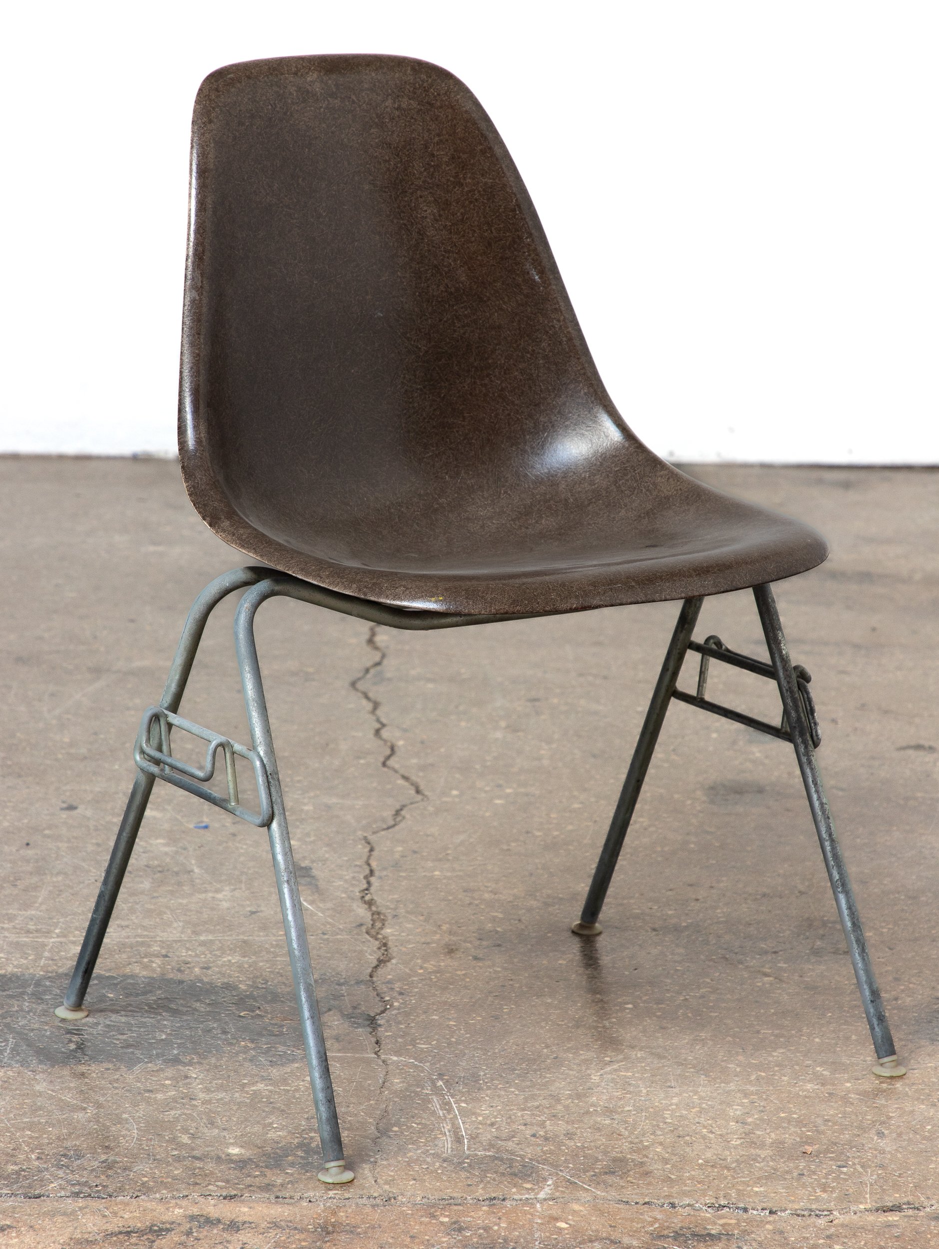 Build an Eames Shell Chair Set