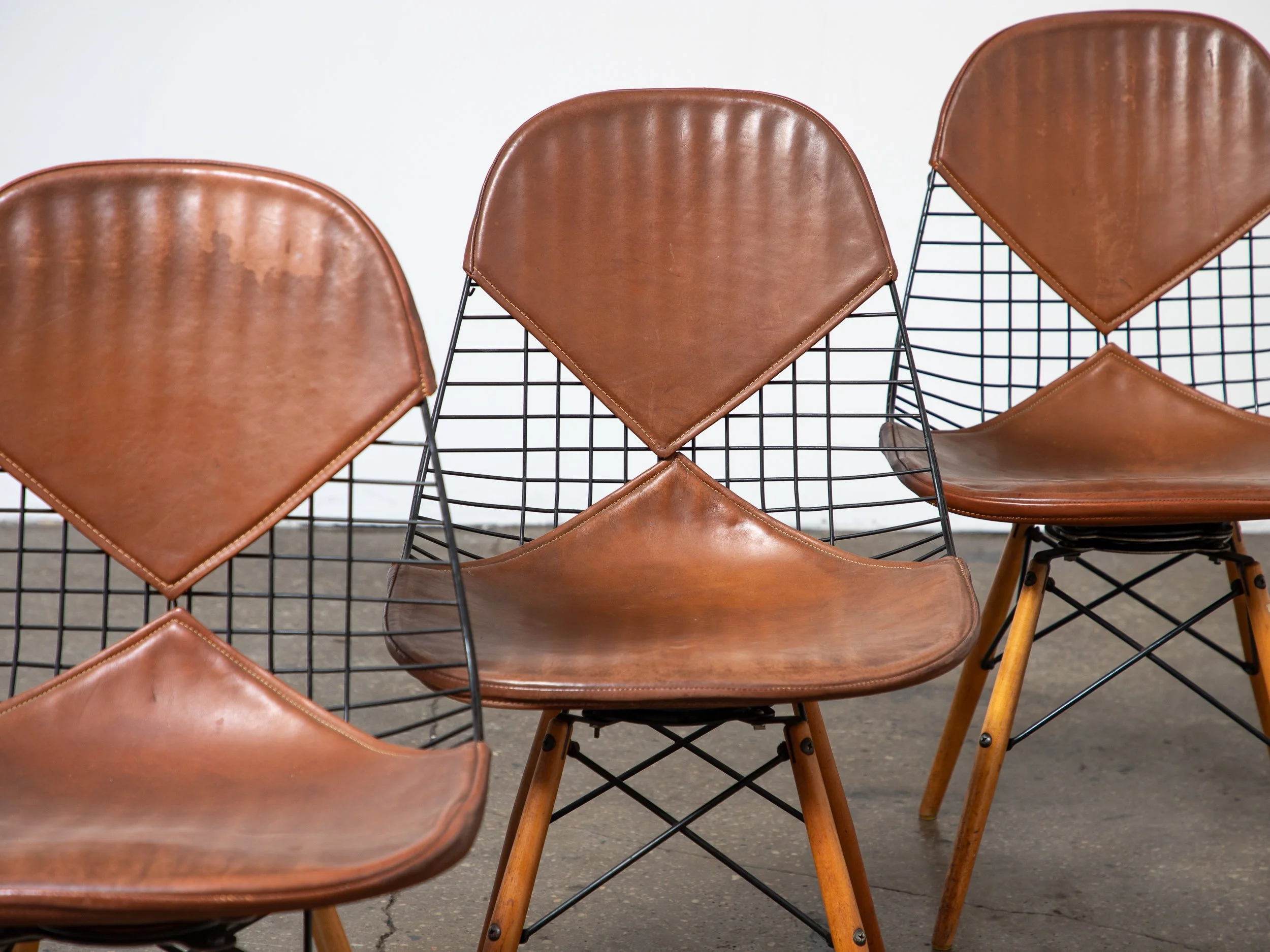 OAM_Swivel_Base_Maple_Base_Eames_Wire_With_Leather_Bikini_Cover-5.jpg