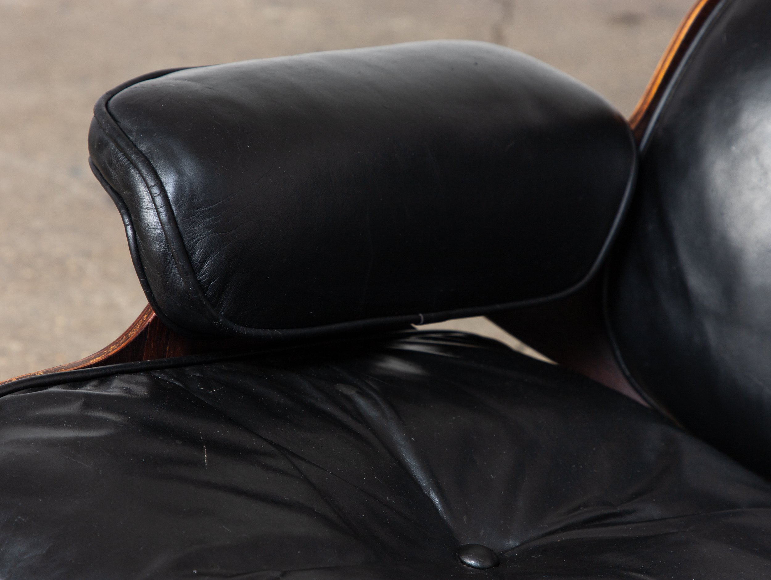 OAM_NYC_1960s_Rosewood_Eames_670_671_Lounge_Chair-11.jpg