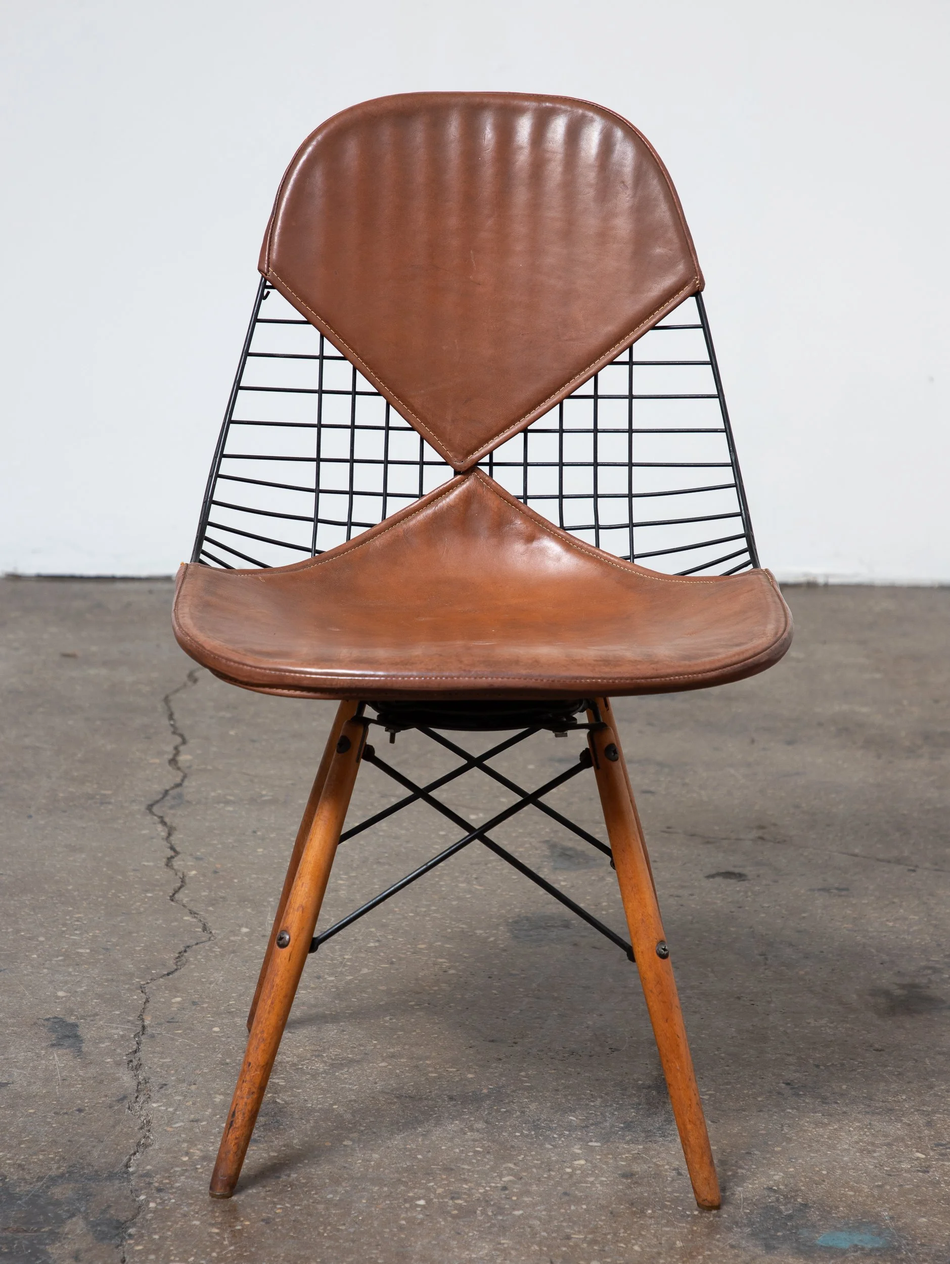 OAM_Swivel_Base_Maple_Base_Eames_Wire_With_Leather_Bikini_Cover-6.jpg