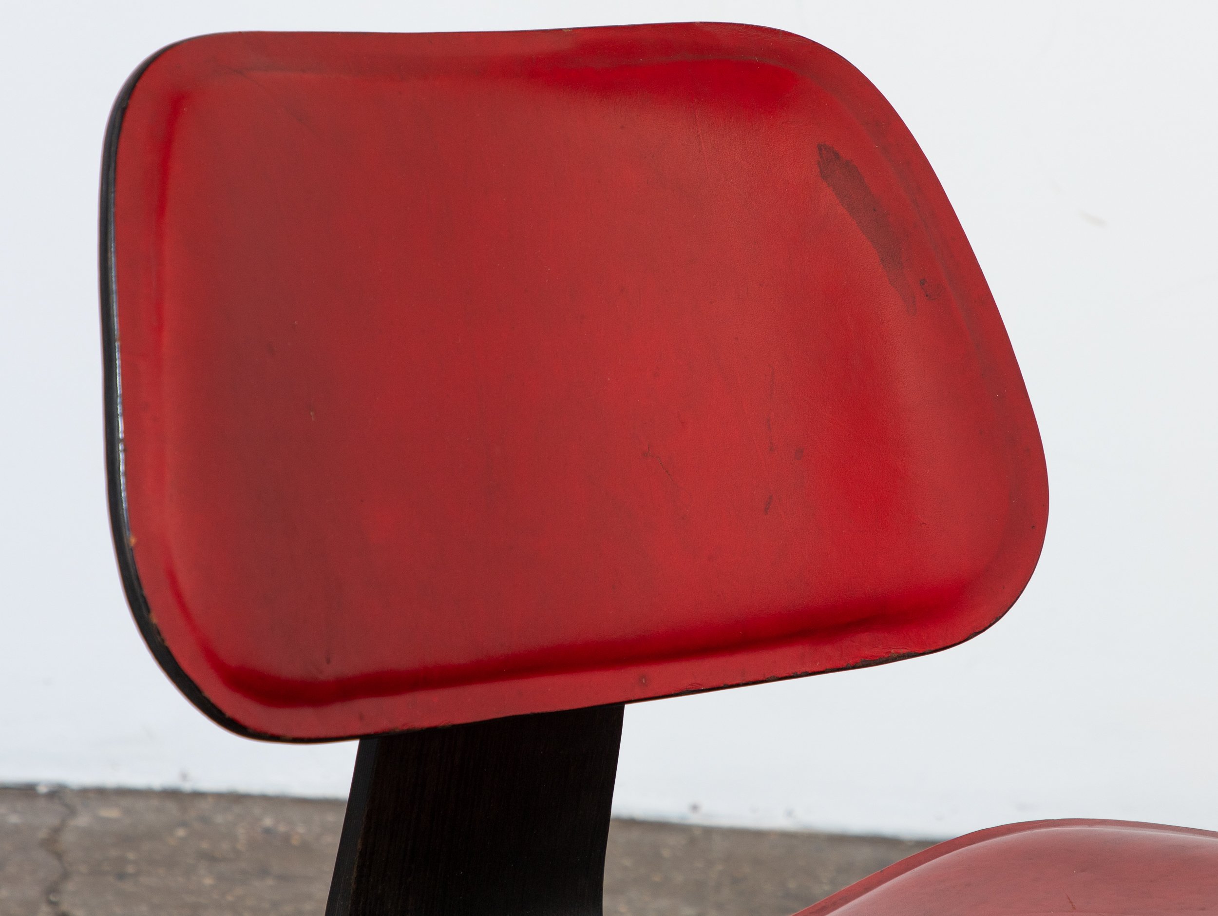 OAM_Eames_Red_Leather_LCW-7.jpg