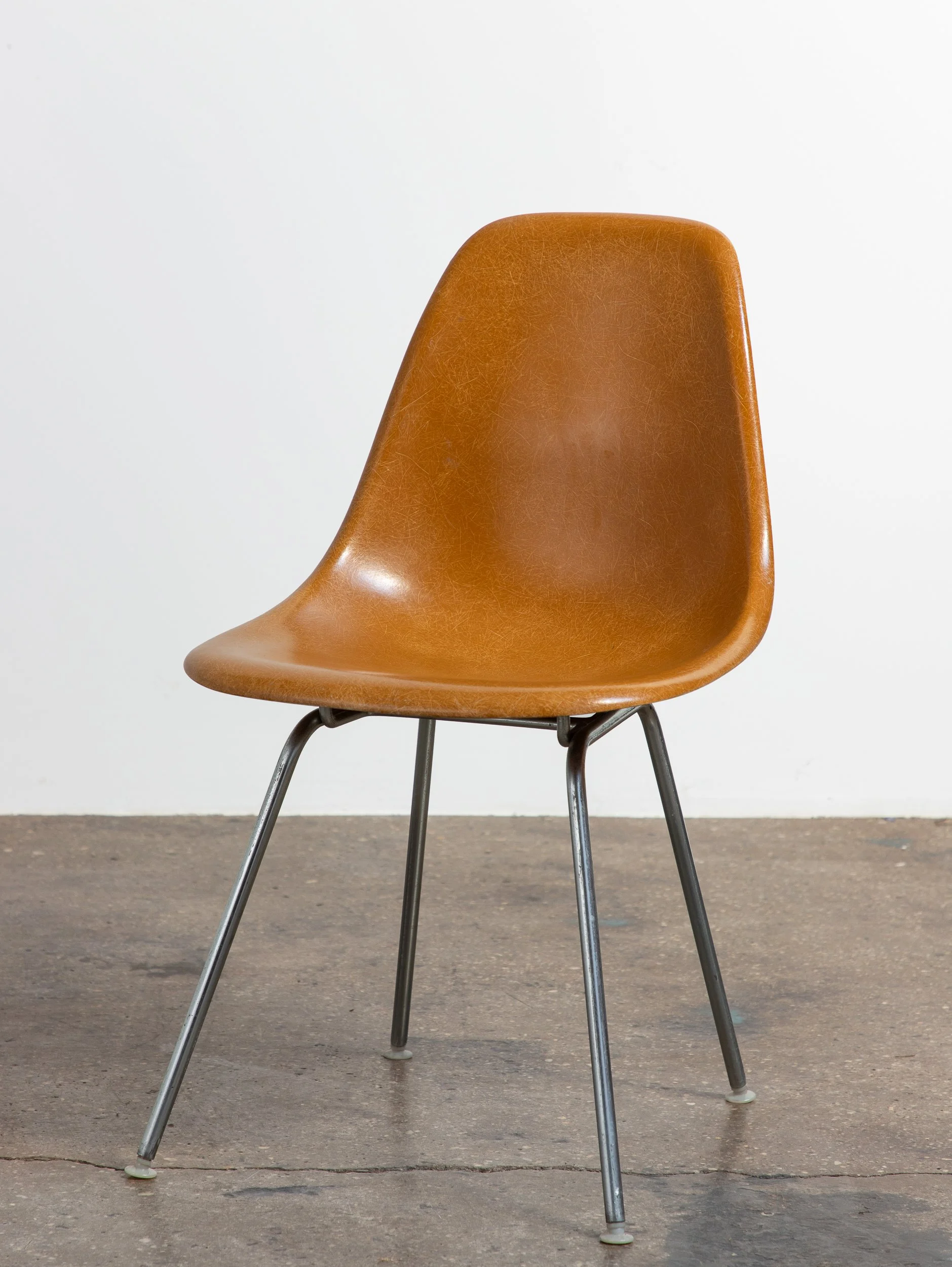 Build an Eames Shell Chair Set