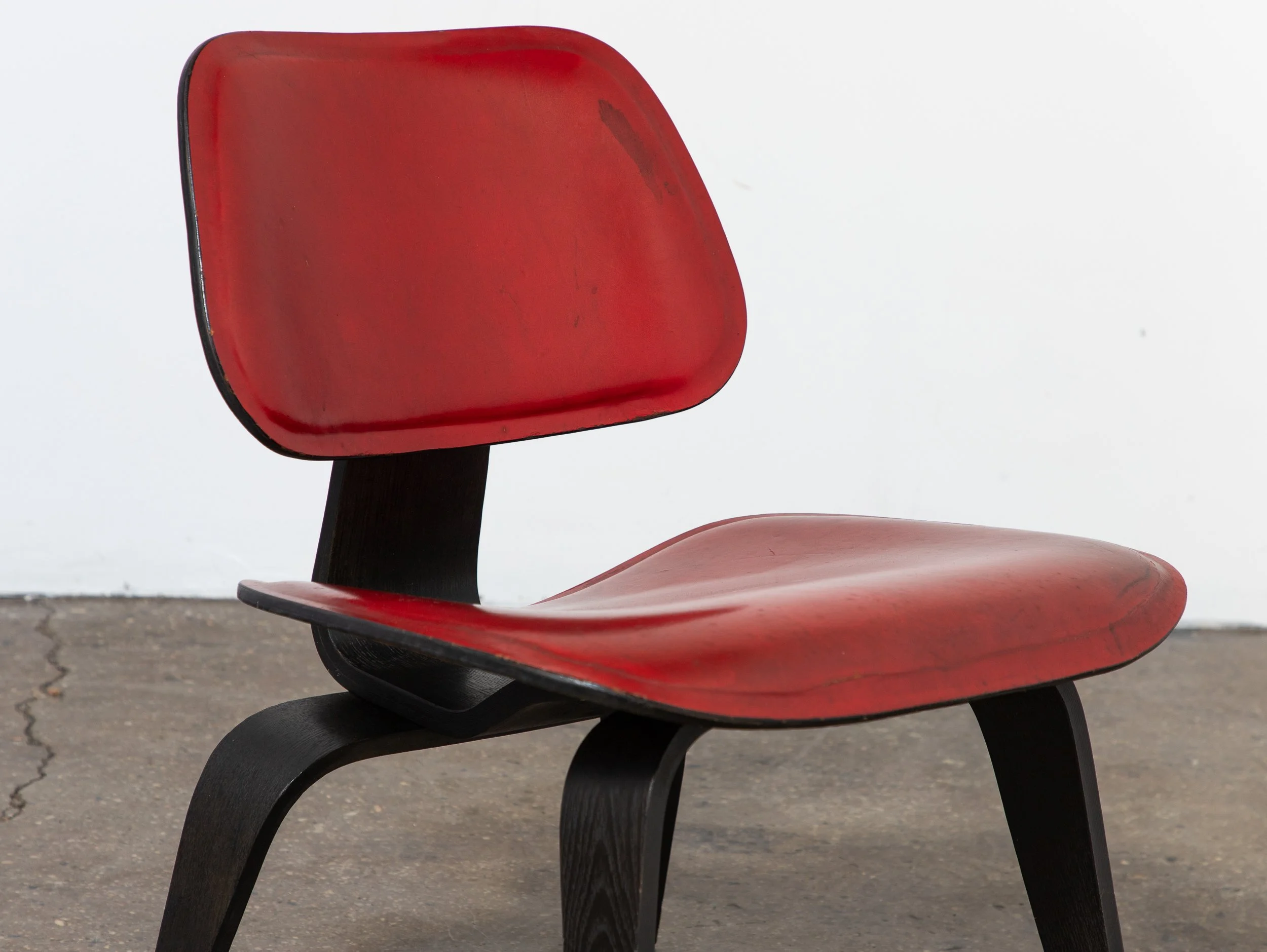 OAM_Eames_Red_Leather_LCW-2.jpg