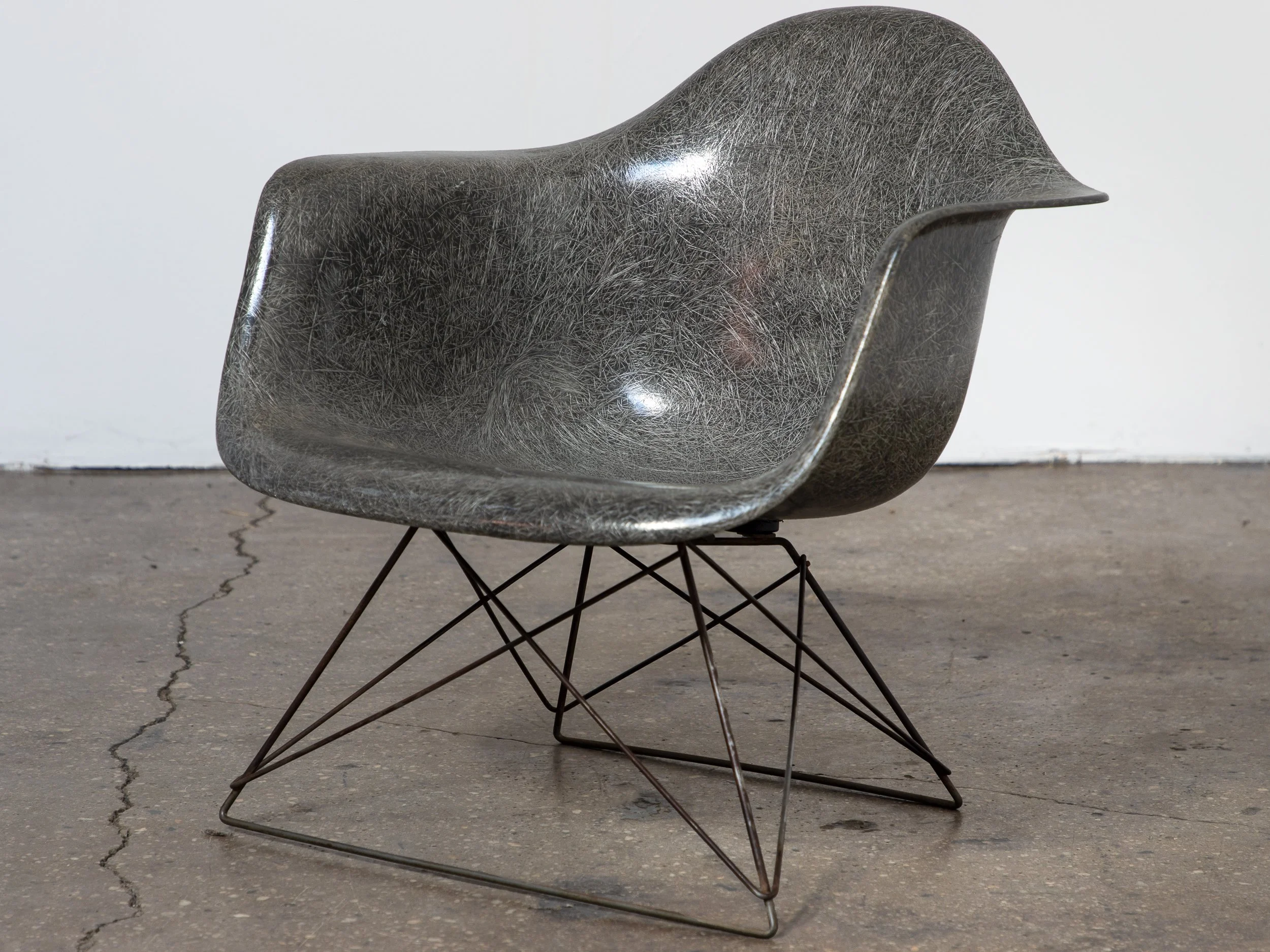 LAR Chair