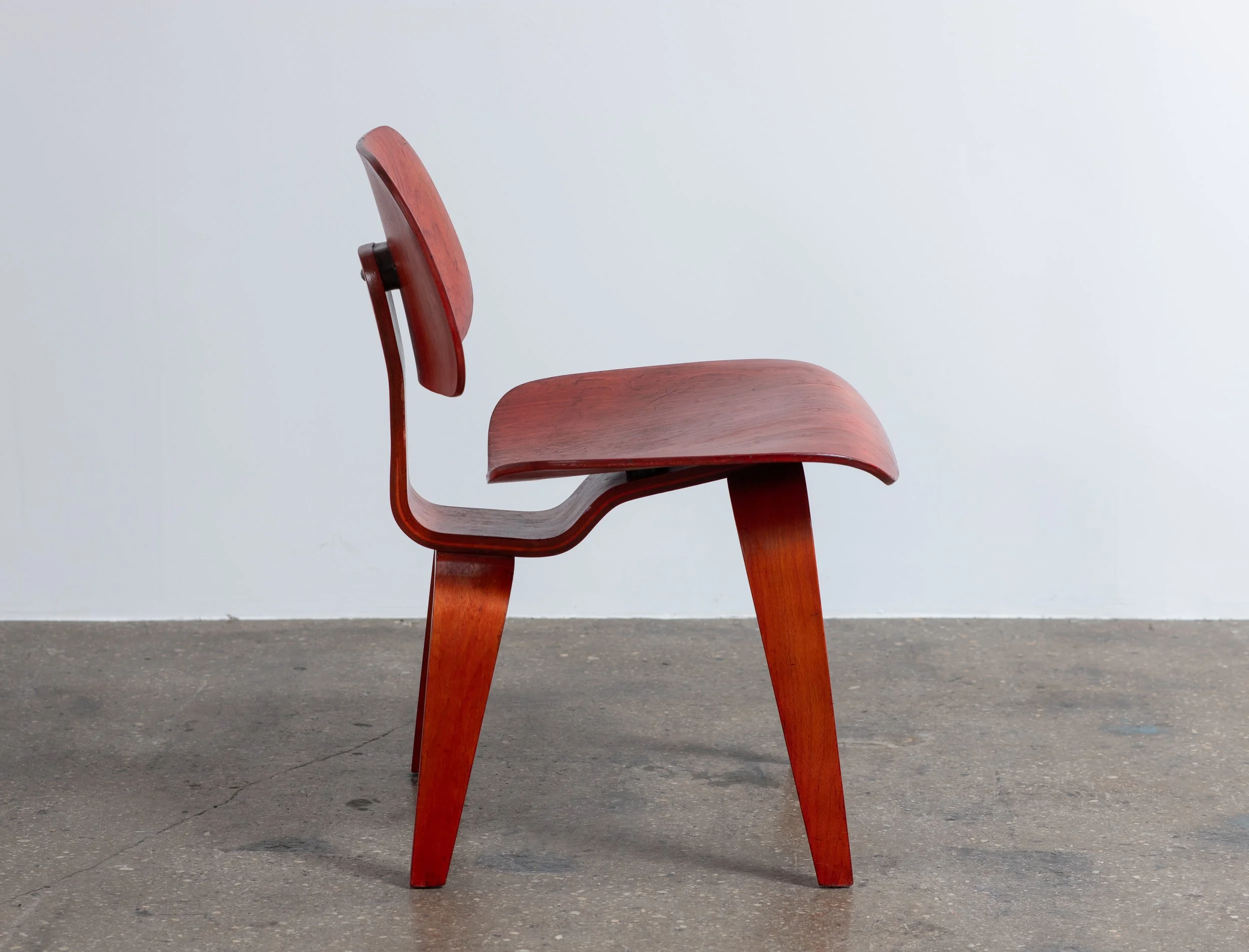 OAM_Eames_Aniline_DCW_Herman_Miller -2.jpg