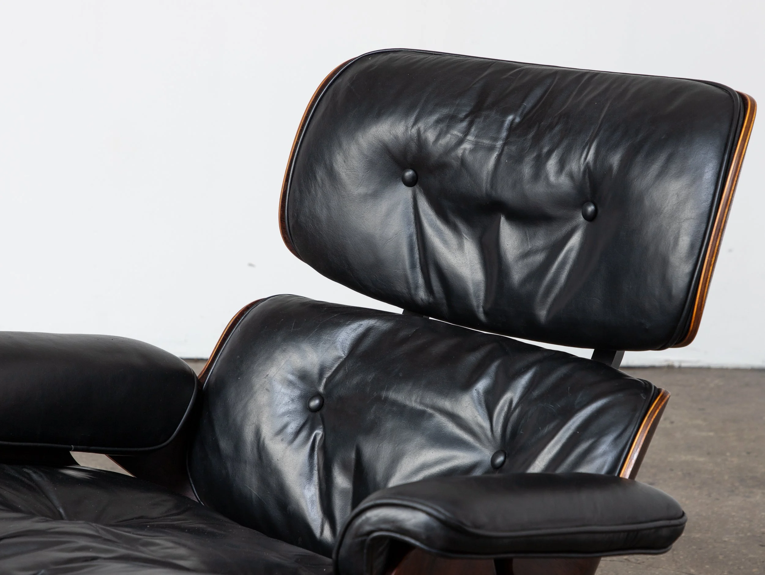 OAM_NYC_1960s_Rosewood_Eames_670_671_Lounge_Chair-10.jpg
