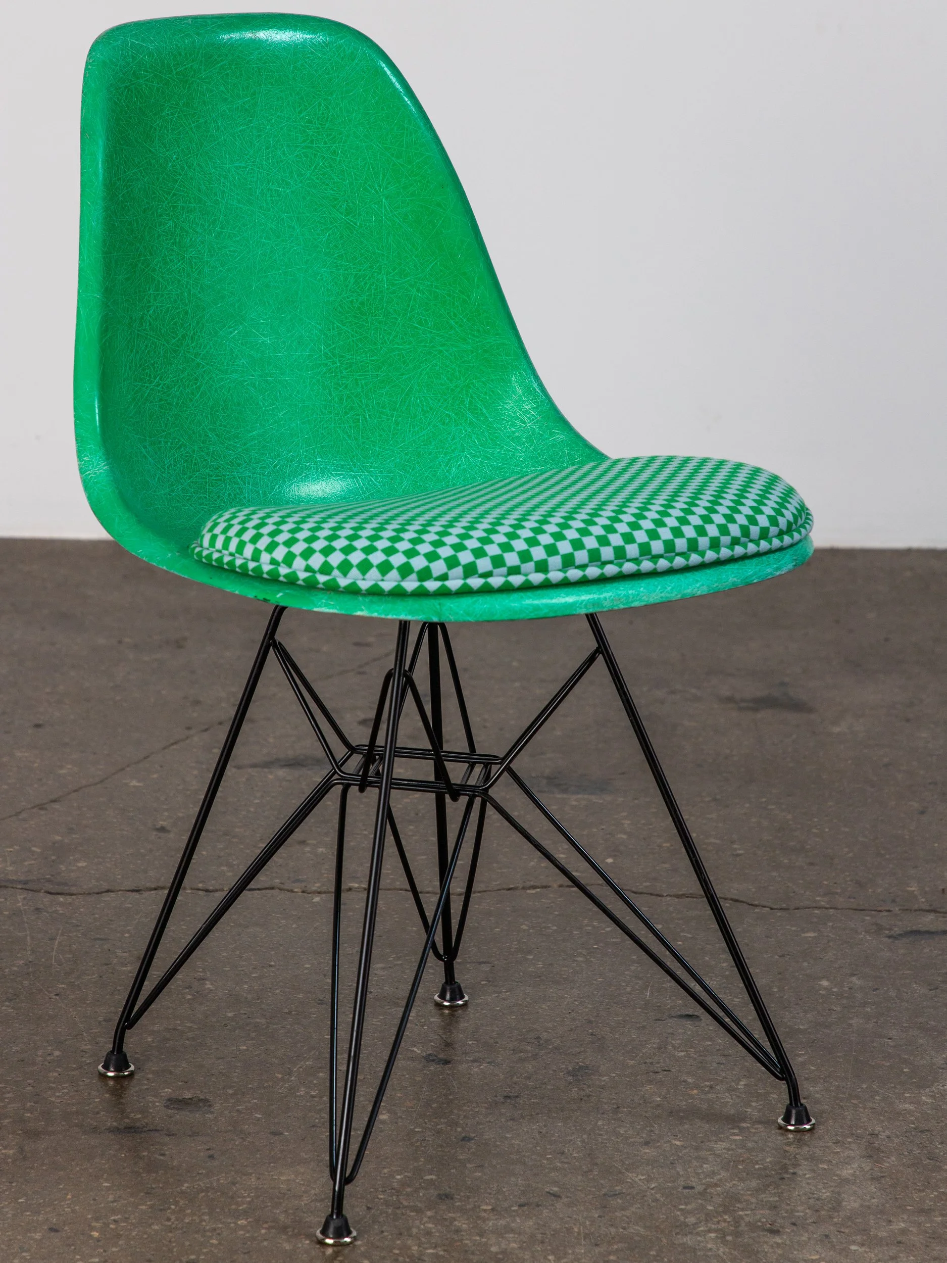 OAM_Eames_Herman_Miller_Kelly_Green_Chairs_Maharam_Check-9.jpg