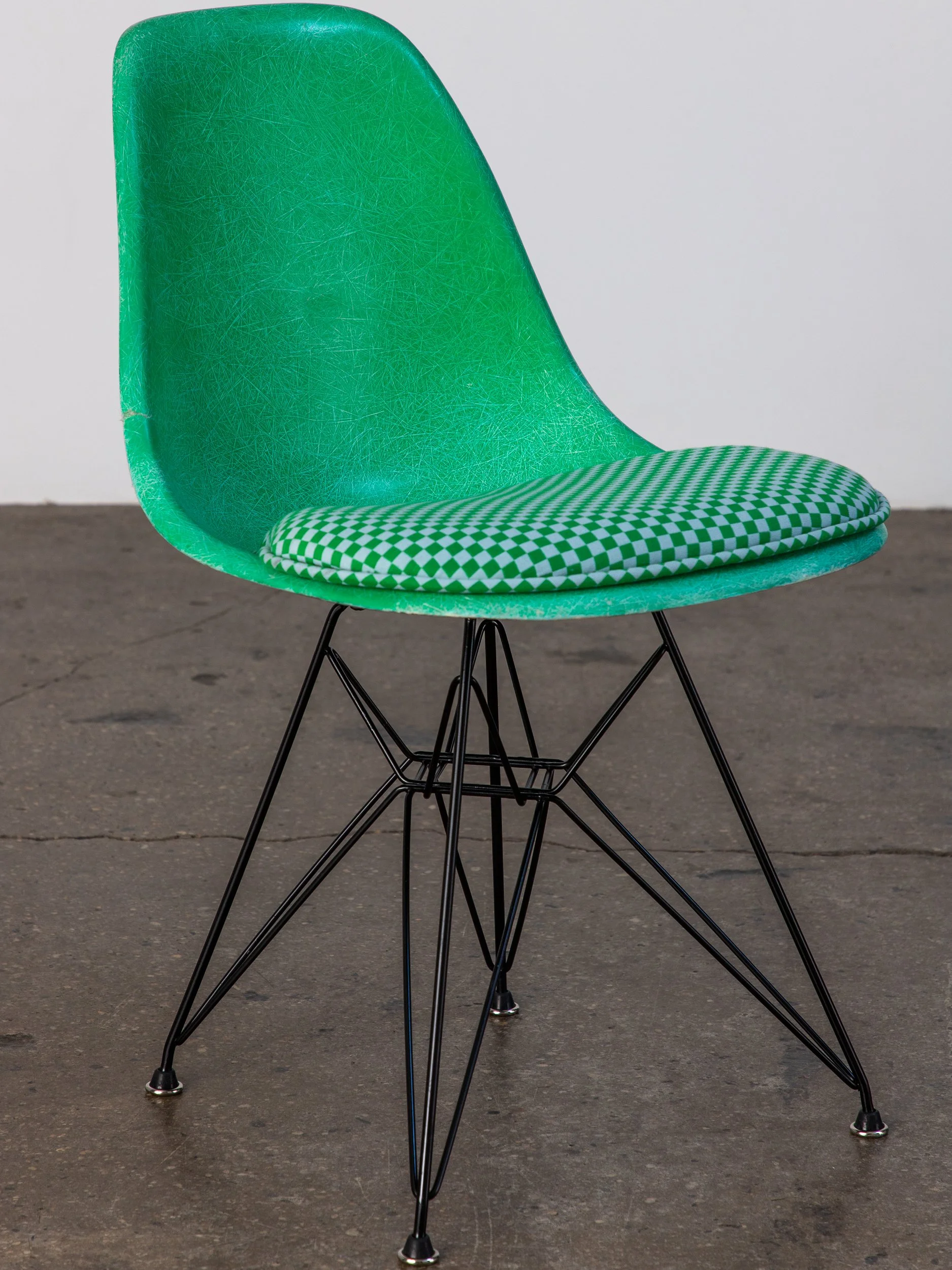 OAM_Eames_Herman_Miller_Kelly_Green_Chairs_Maharam_Check-10.jpg