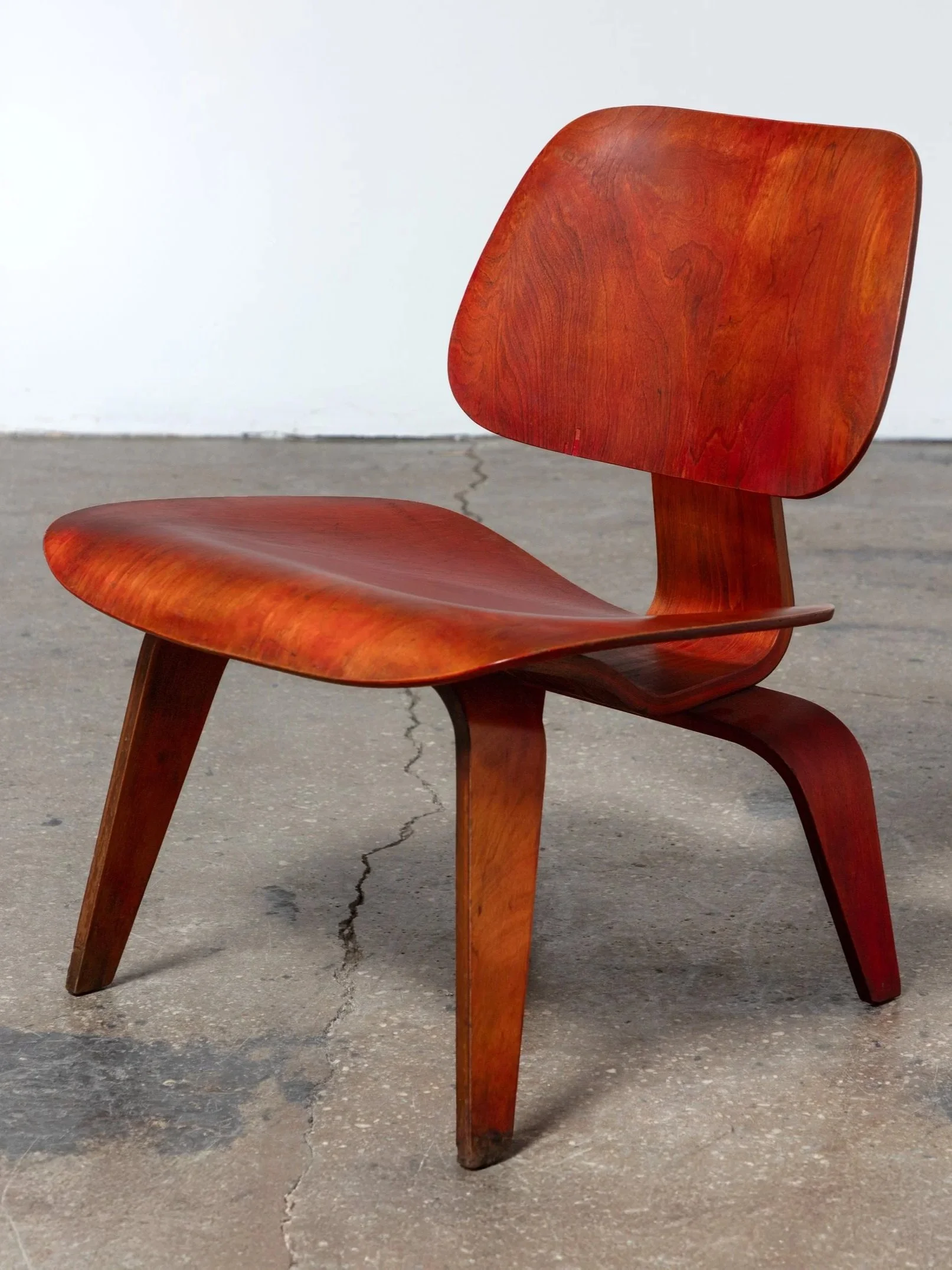 Aniline LCW Chair