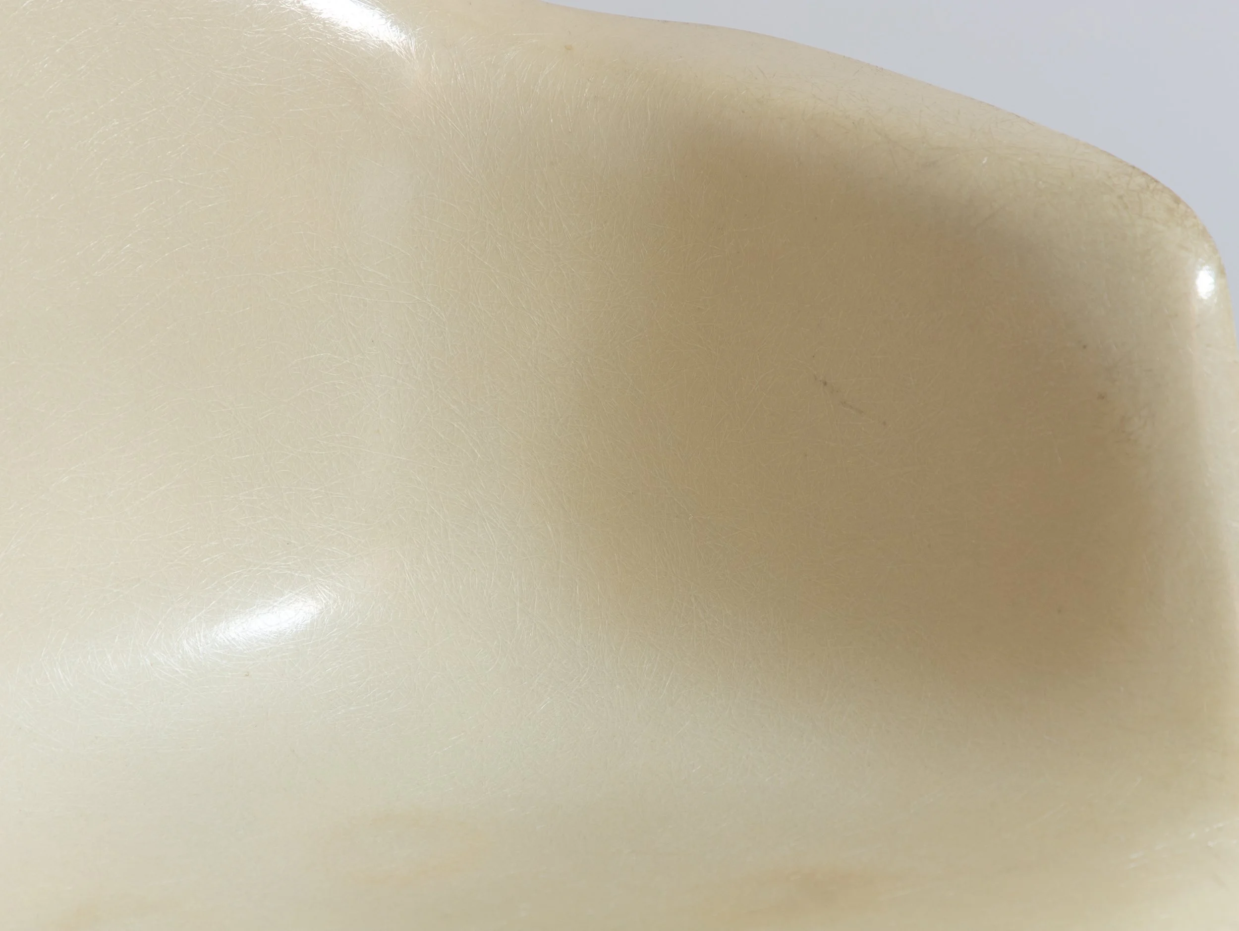 OAM_Eames_Herman_Miller_Parchment_Offwhite_Armchair_DAX-8.jpg
