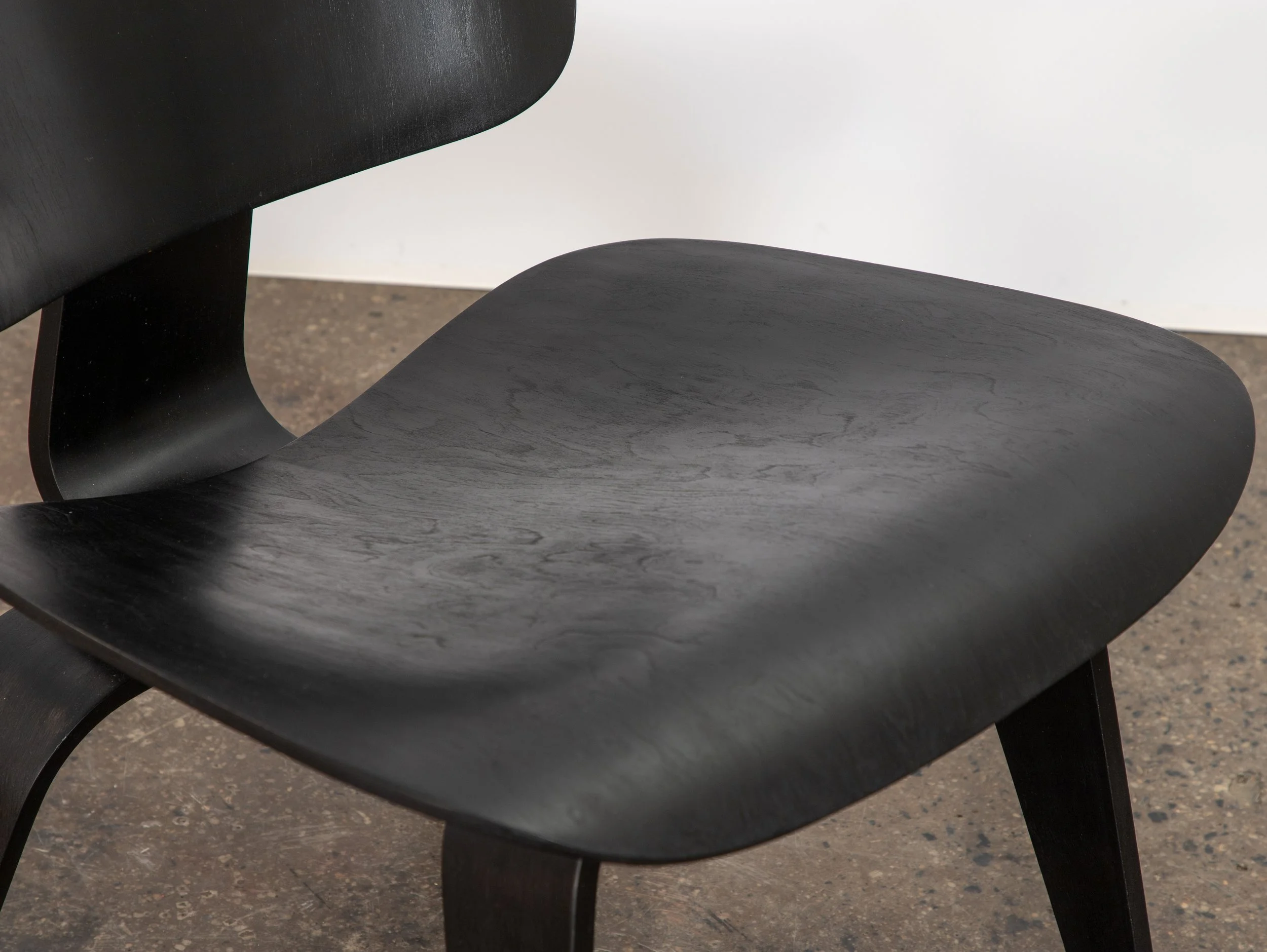 OAM_Eames_Herman_Miller_Ebonized_LCW_1960s-7.jpg