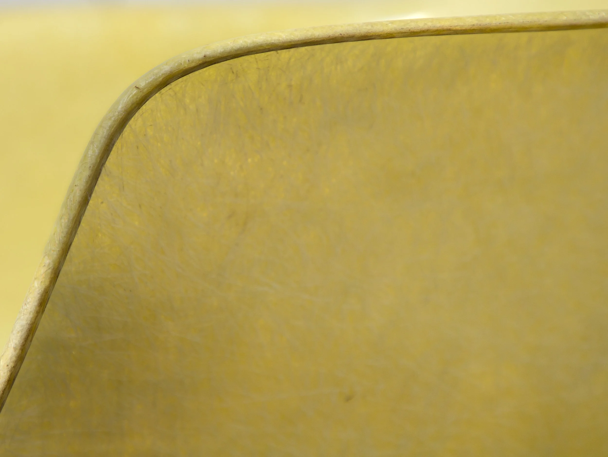 OAM_Zenith_Fiberglass_Eames_Armchair-8.jpg