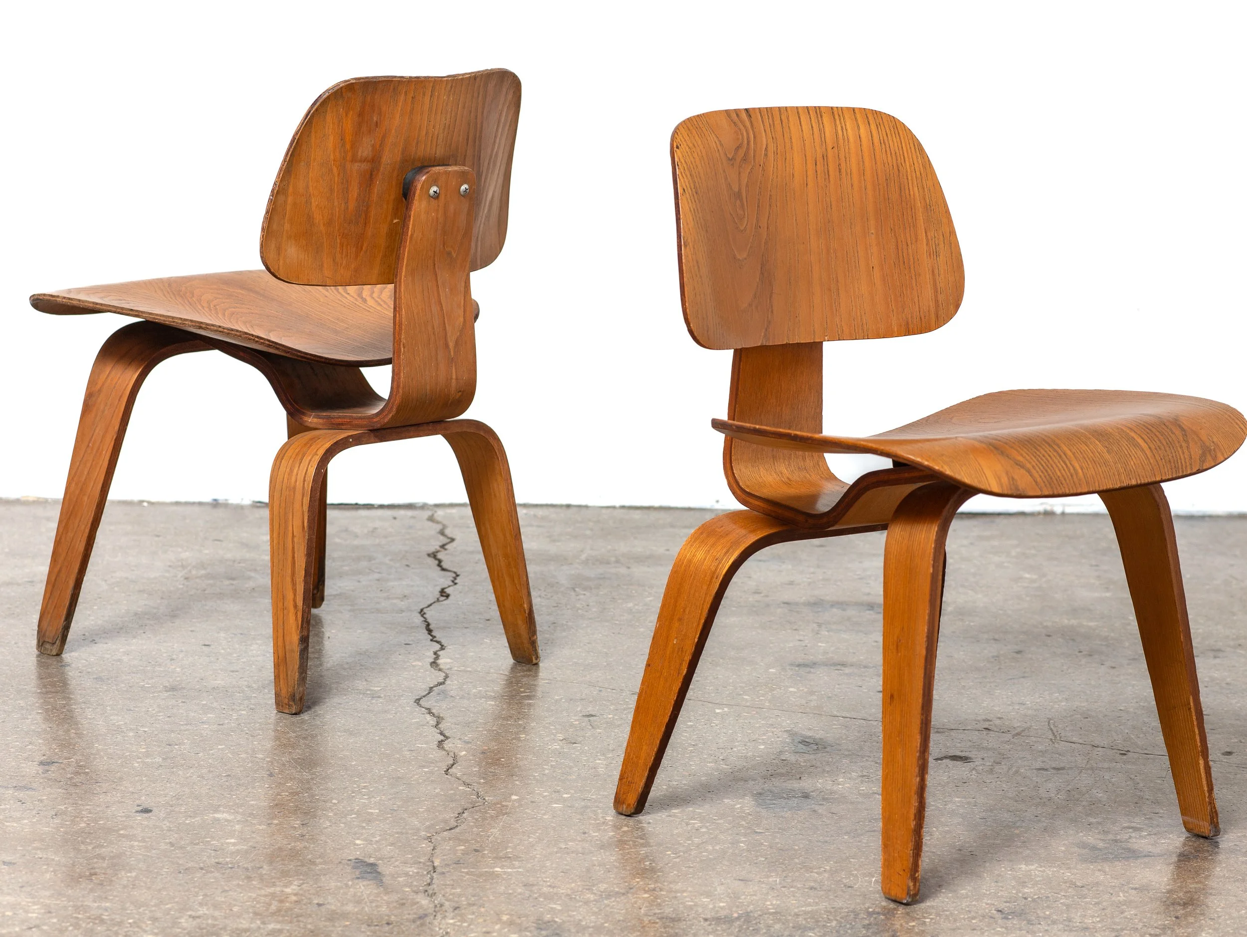 OAM_Eames_DCW_in_ASH - two available-7.jpg