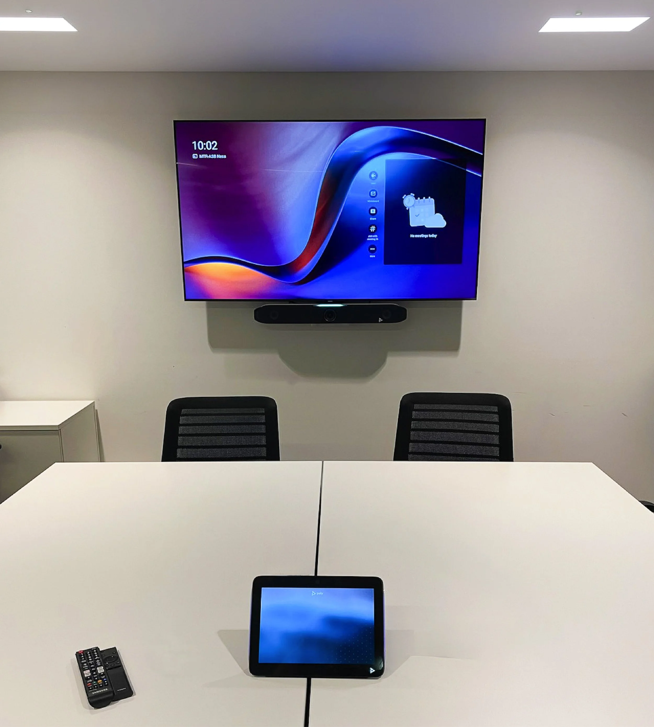 Workspaces & Meeting Rooms