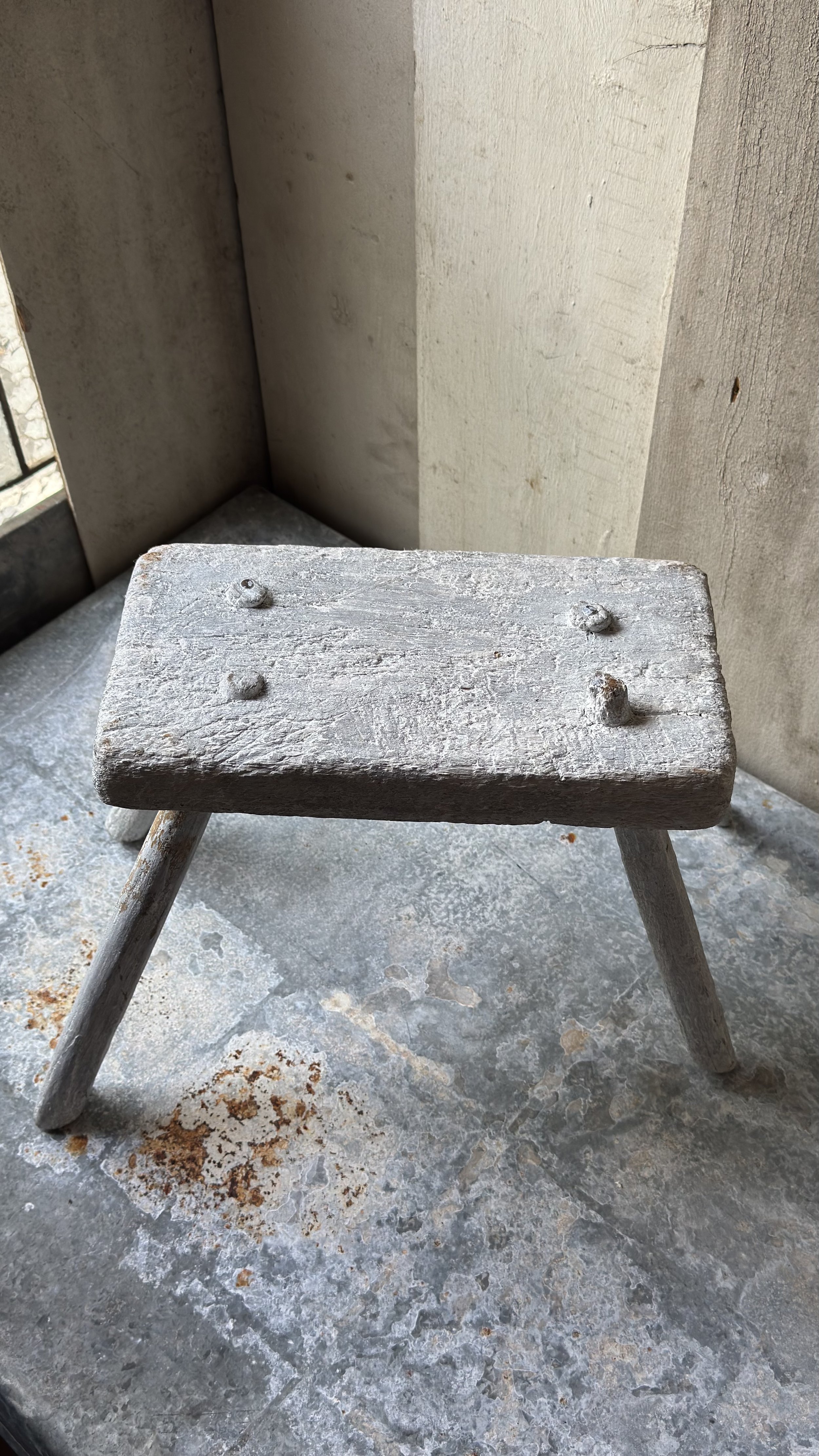 Small white stool 2.jpeg
