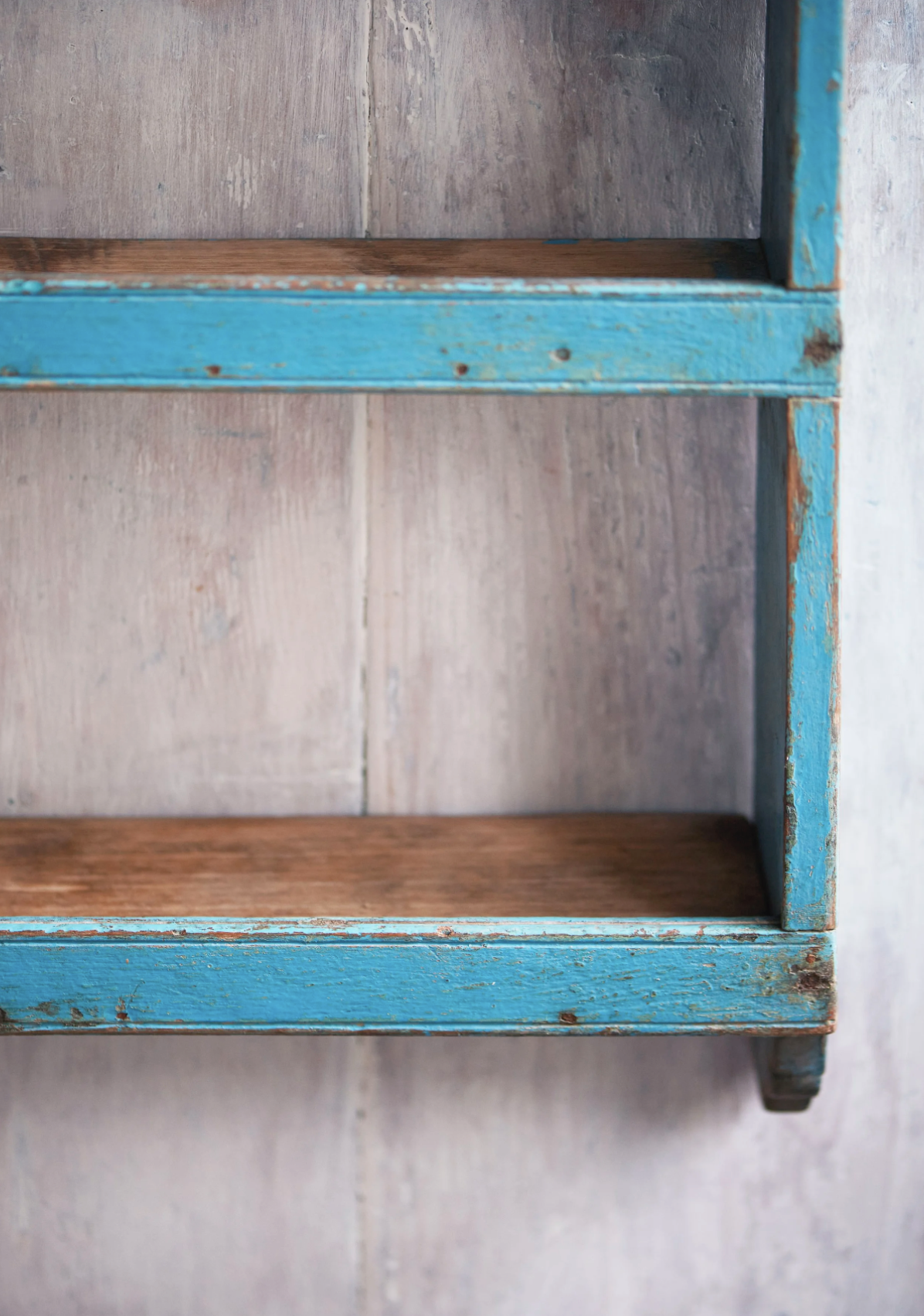 Blue Indian shelves 6.png