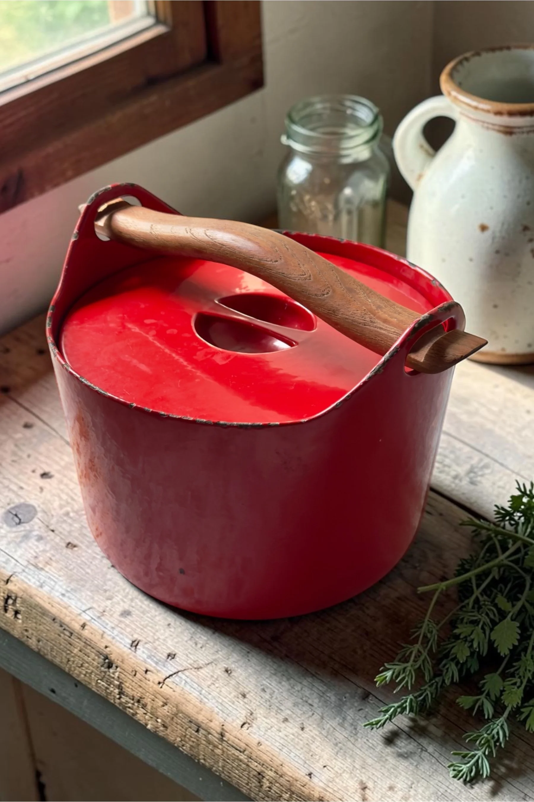 Red Danish Pot 9.JPG