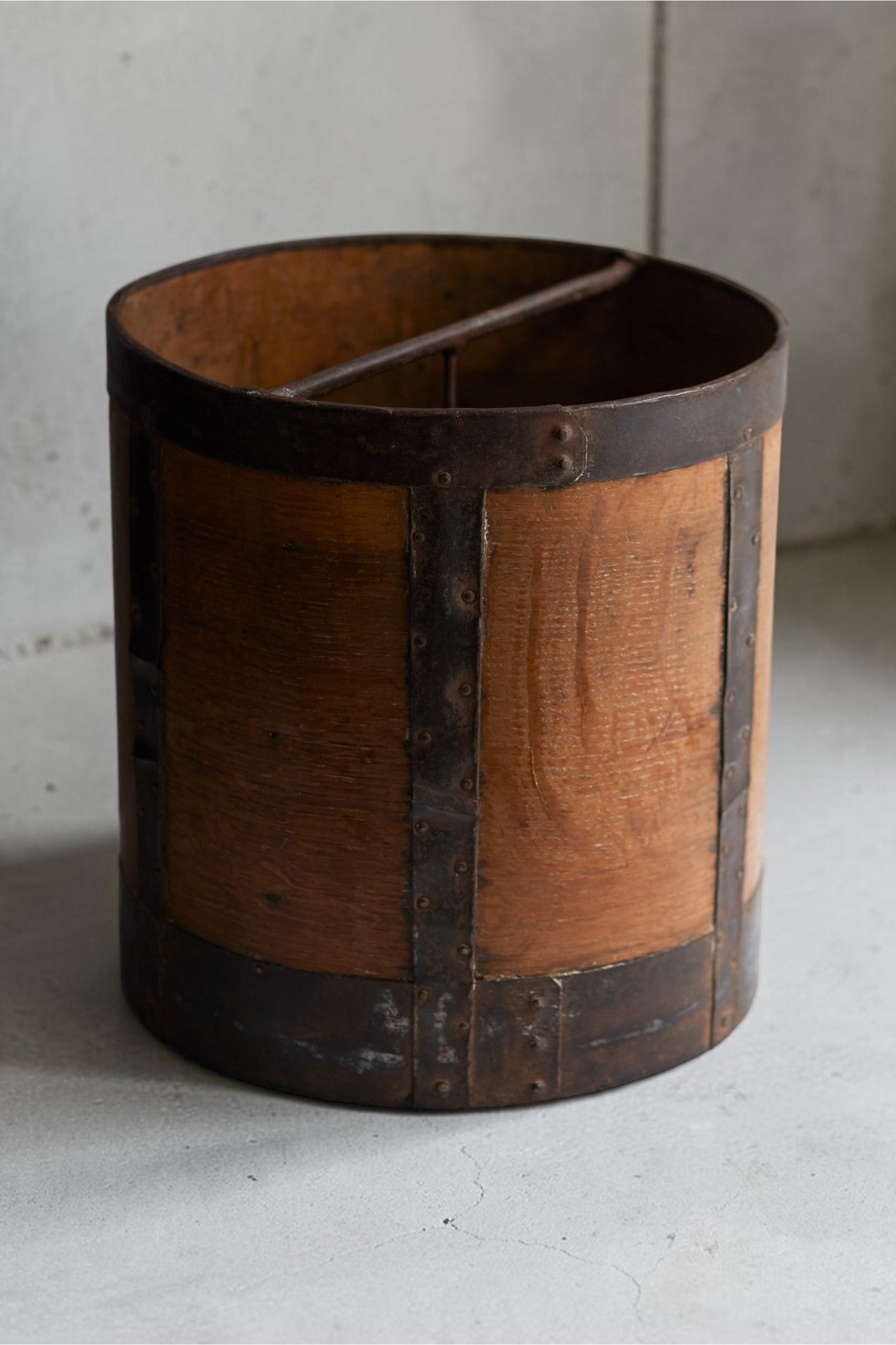 Large Vintage Grain Measurer 1.JPG