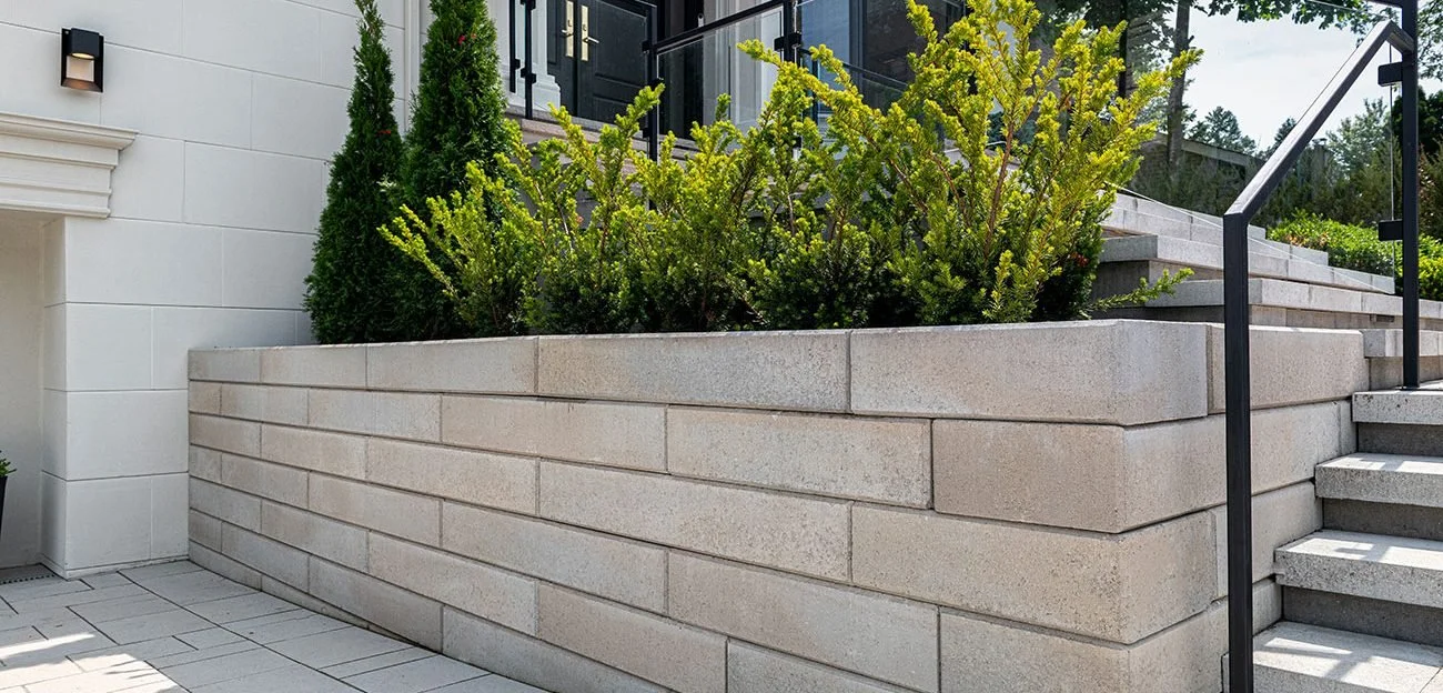 SienaSmooth_Retaining-Wall_Safari_1-1300x624.jpg
