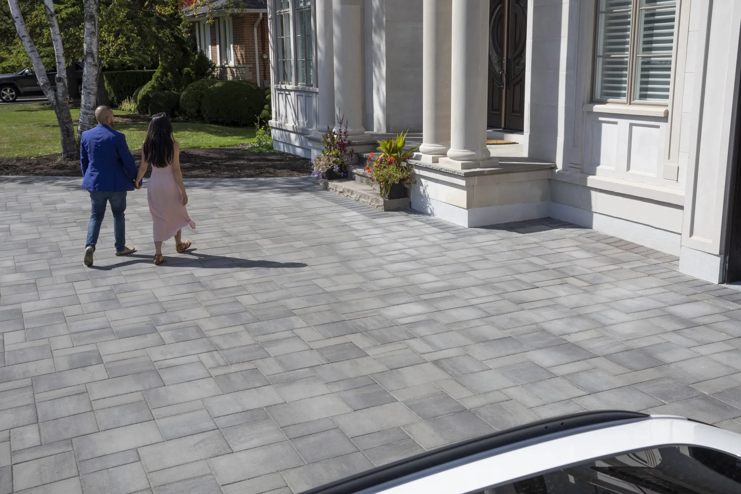 Trevista80Smooth_GM_Driveway_5-scaled.webp