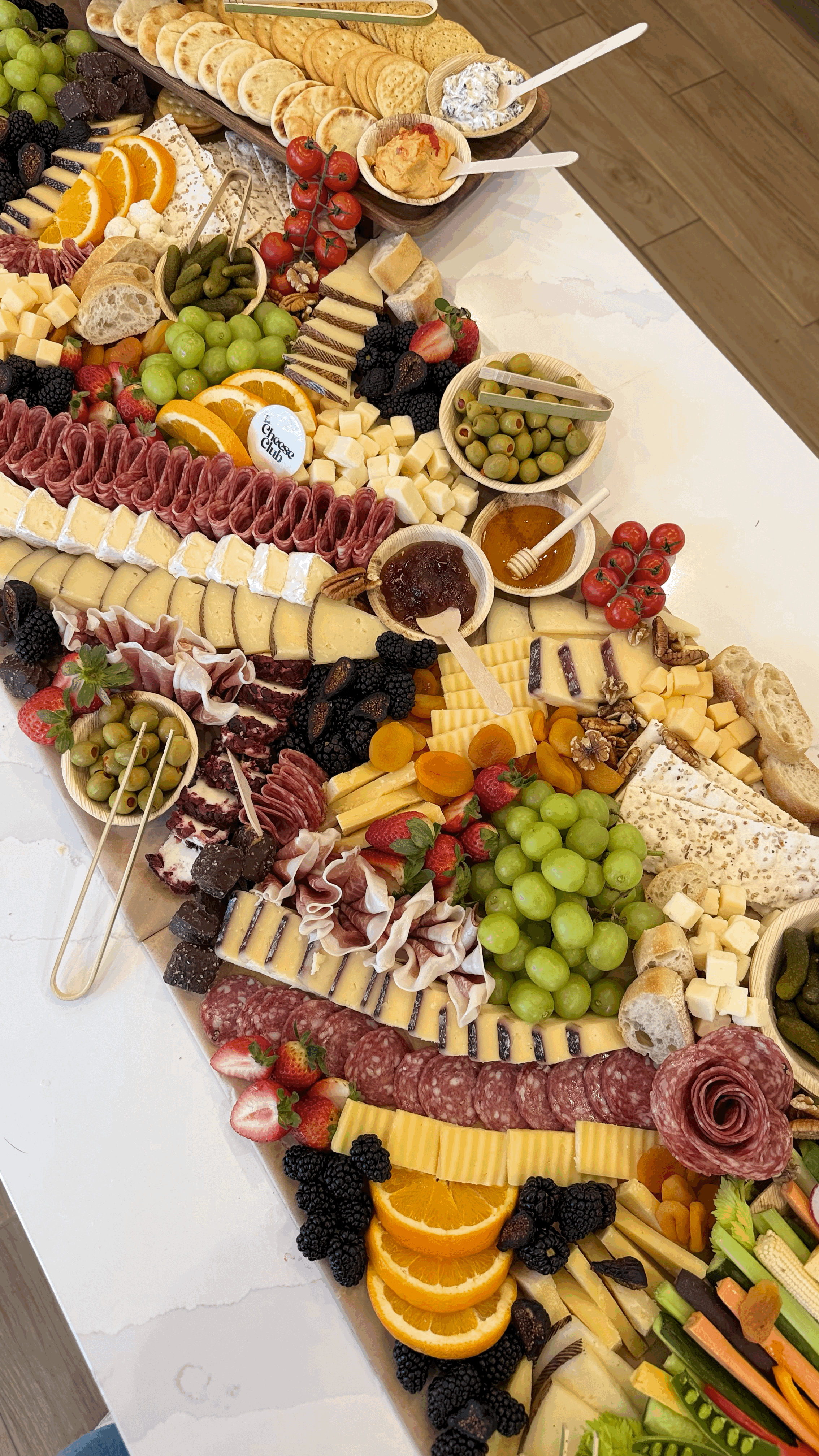 Flat Grazing table