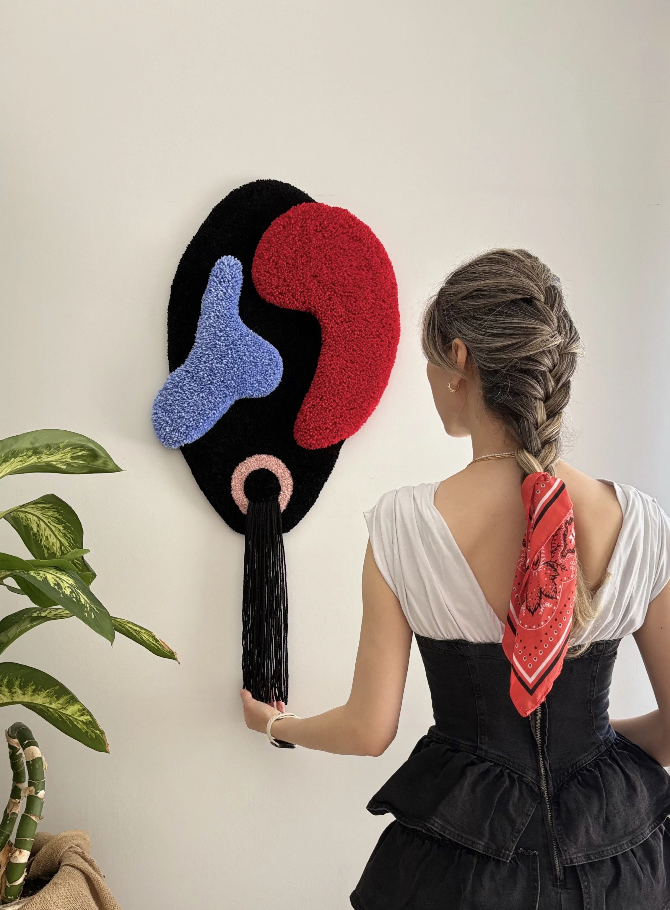Givola Vio Wall Hanging