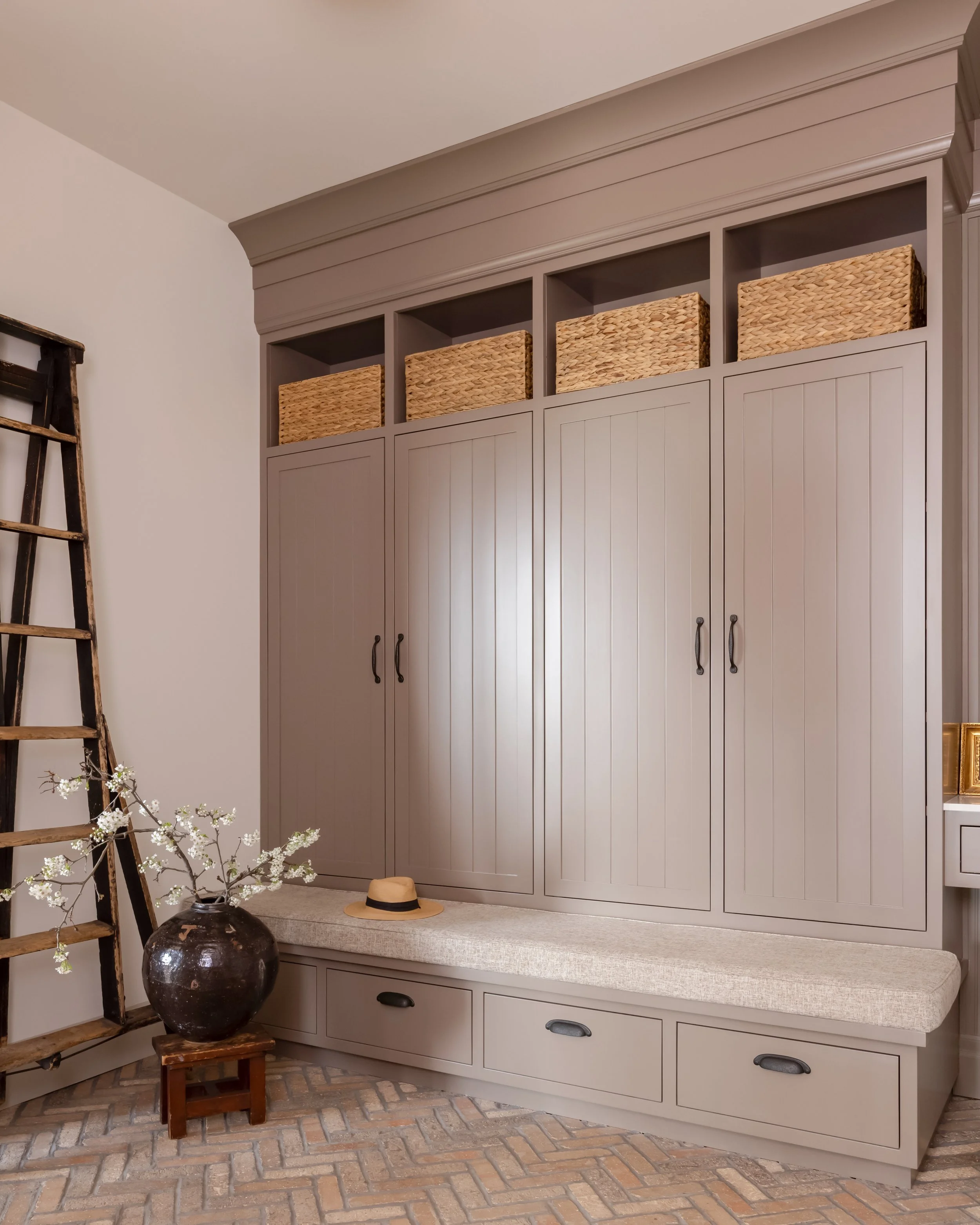 LPWood-Iona-Mudroom_BR-02.jpg
