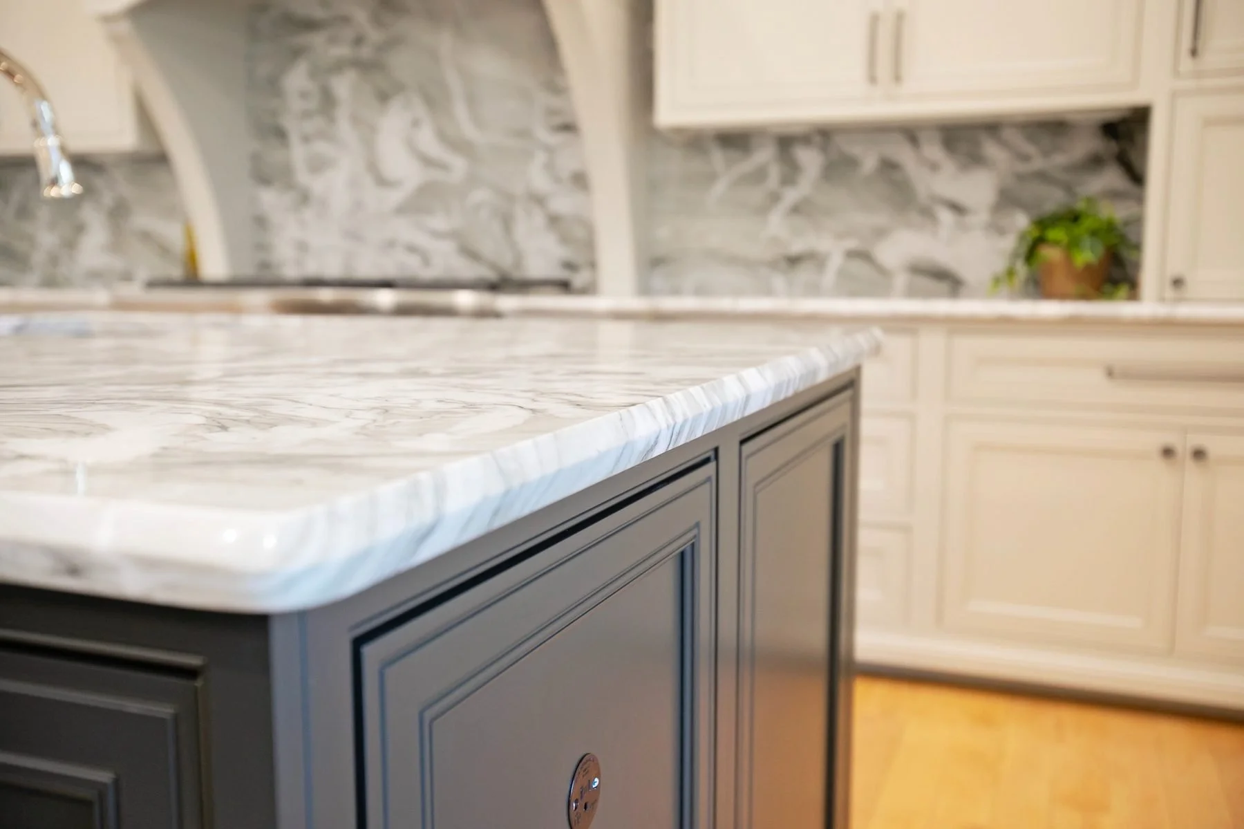 hixons-bluff-kitchen-range-cabinetry-detail.jpg