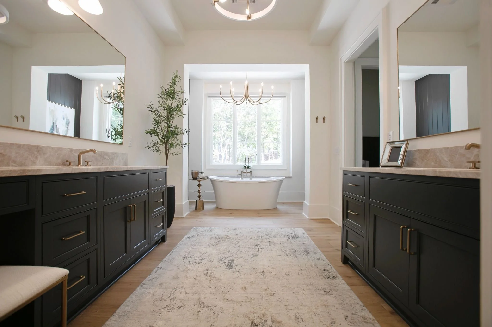 bright-modern-master-bathroom-design.jpg
