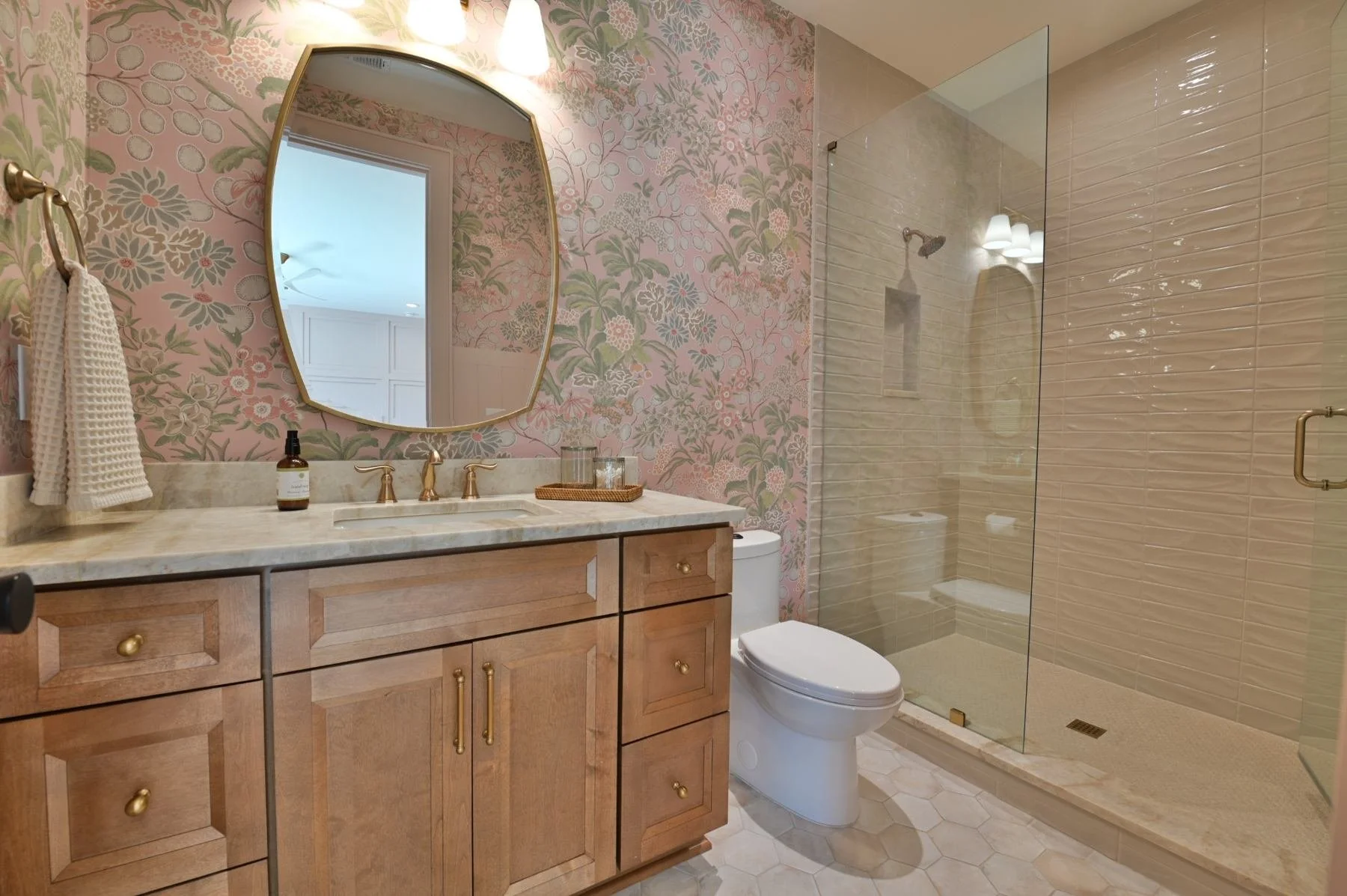 greensboro-georgia-bathroom-floral-wallpaper.jpg