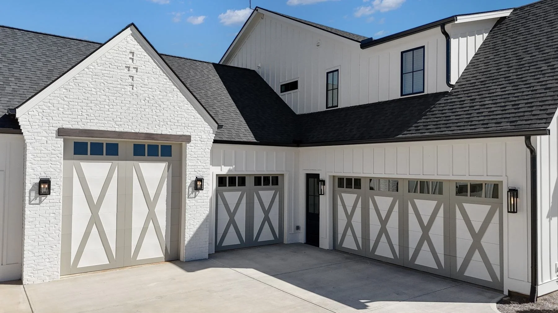greensboro-georgia-custom-home-garage-design.jpg