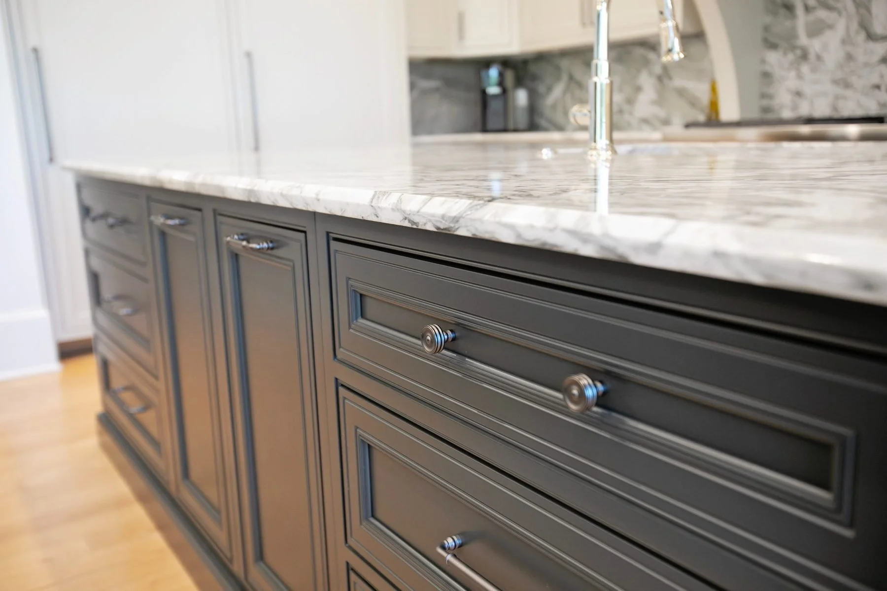 hixons-bluff-custom-kitchen-range-area.jpg