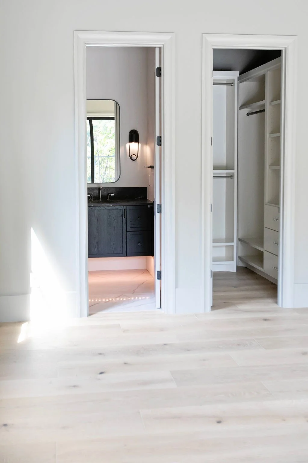 greensboro-ga-custom-home-bathroom-and-closet.jpg