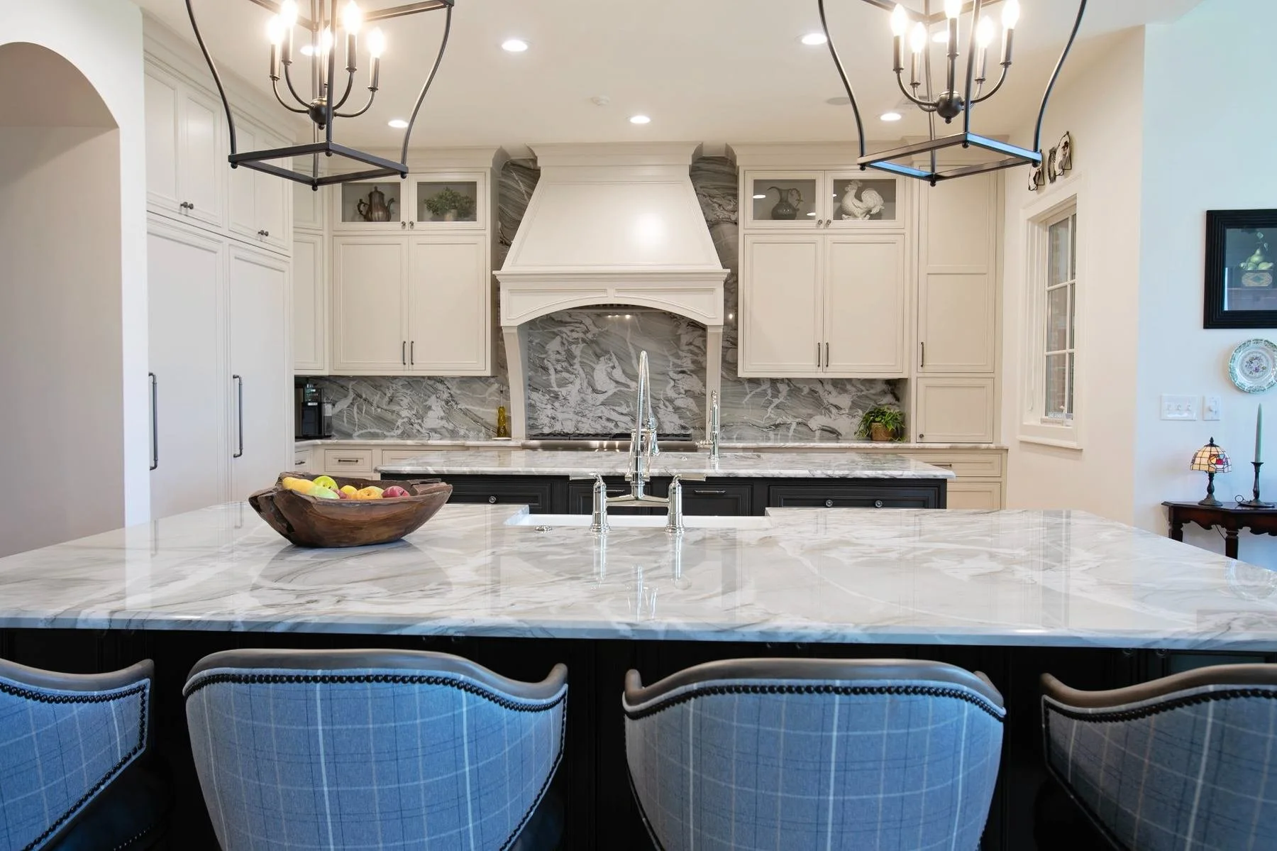 hixons-bluff-kitchen-marble-island-view.jpg