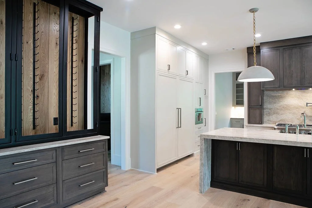reynolds-lake-oconee-kitchen-custom-cabinetry.jpg