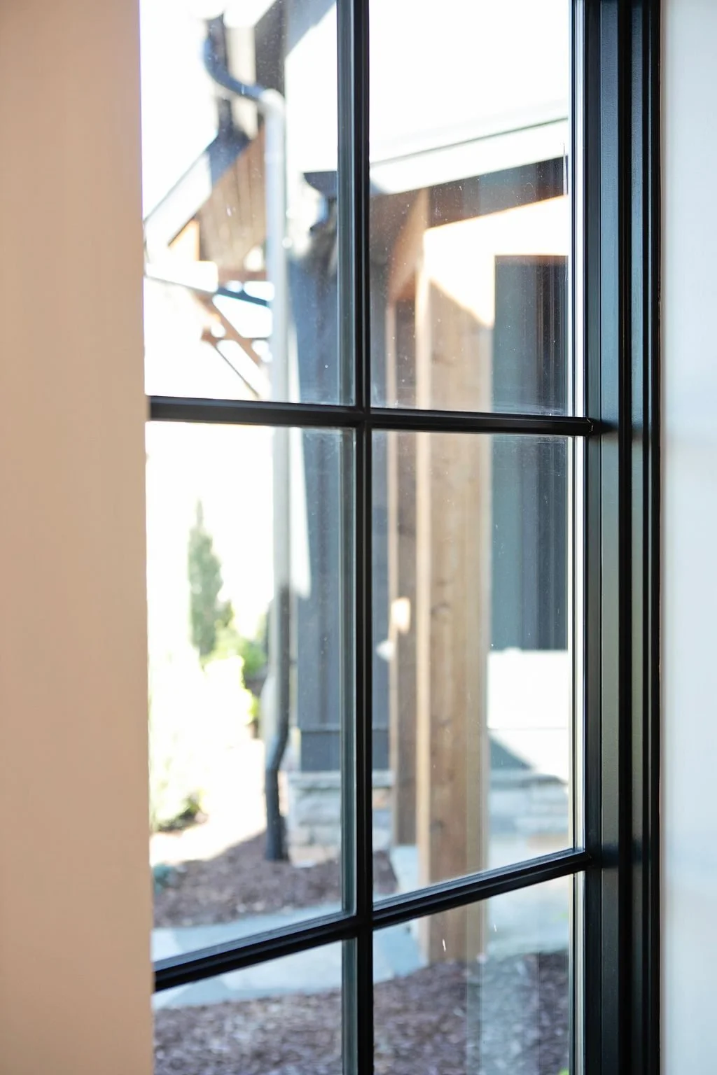 bayside-lake-oconee-window-design-detail.jpg